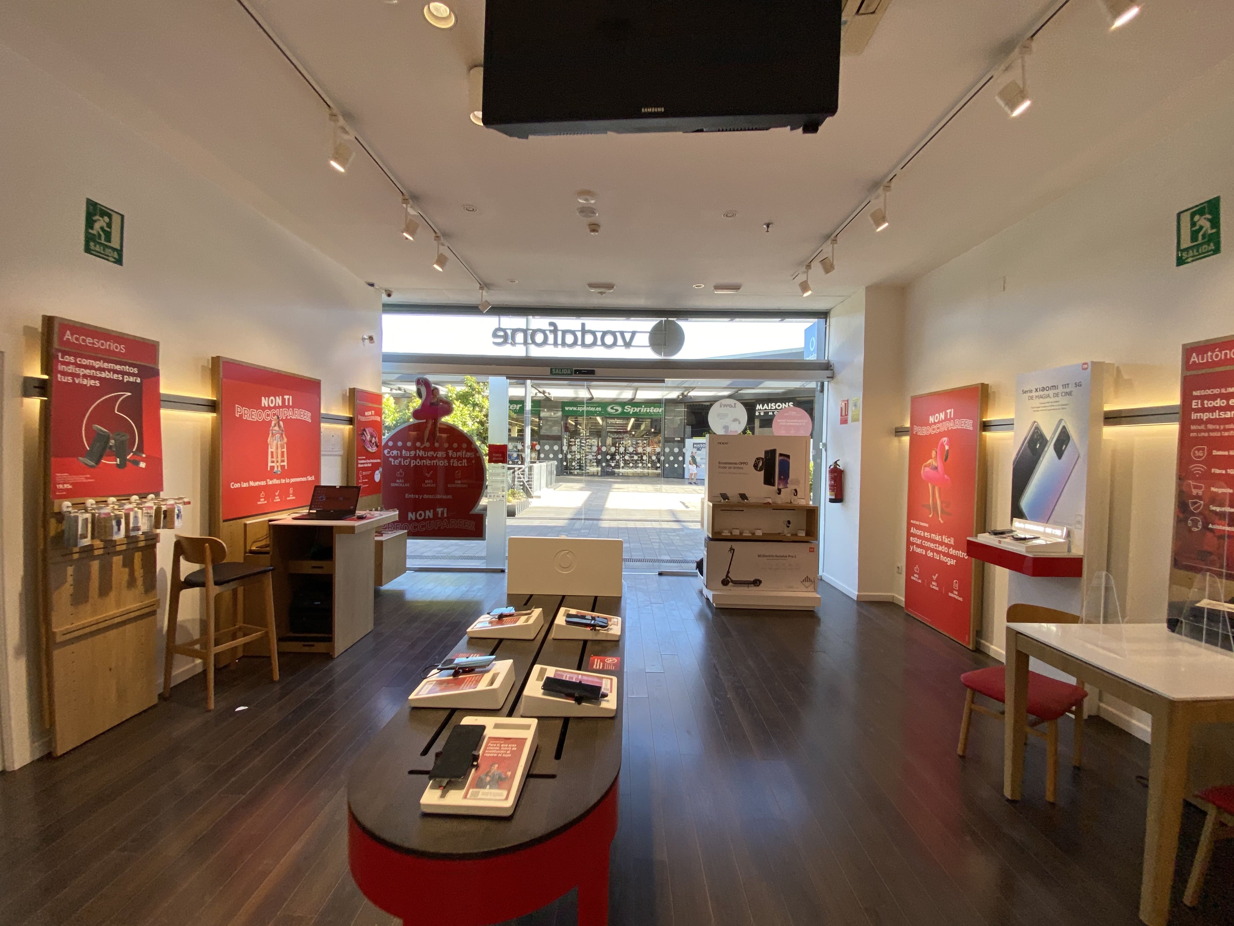 Vodafone Albacete - CC Imaginalia foto