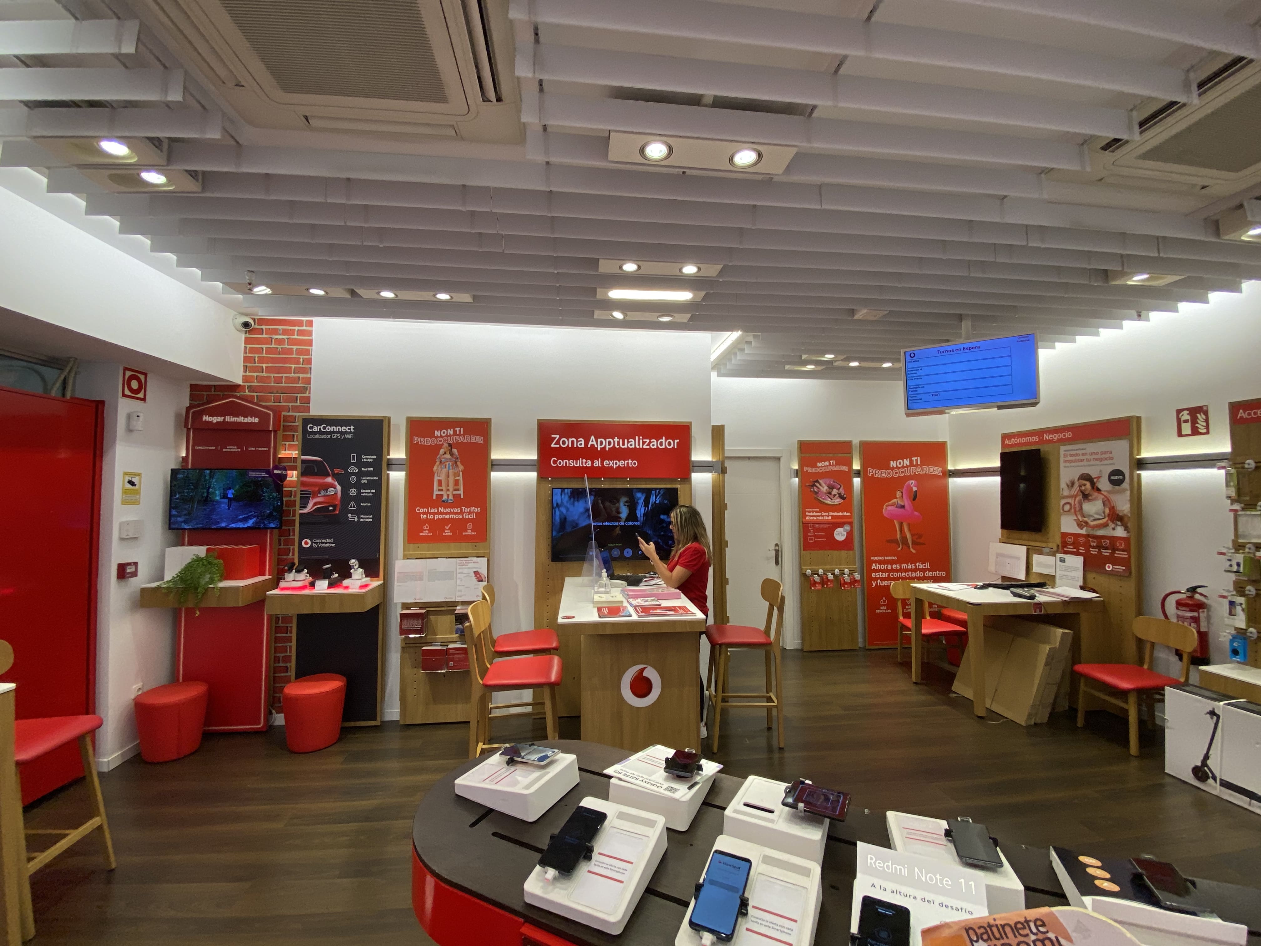 Vodafone Málaga - CC Alameda foto