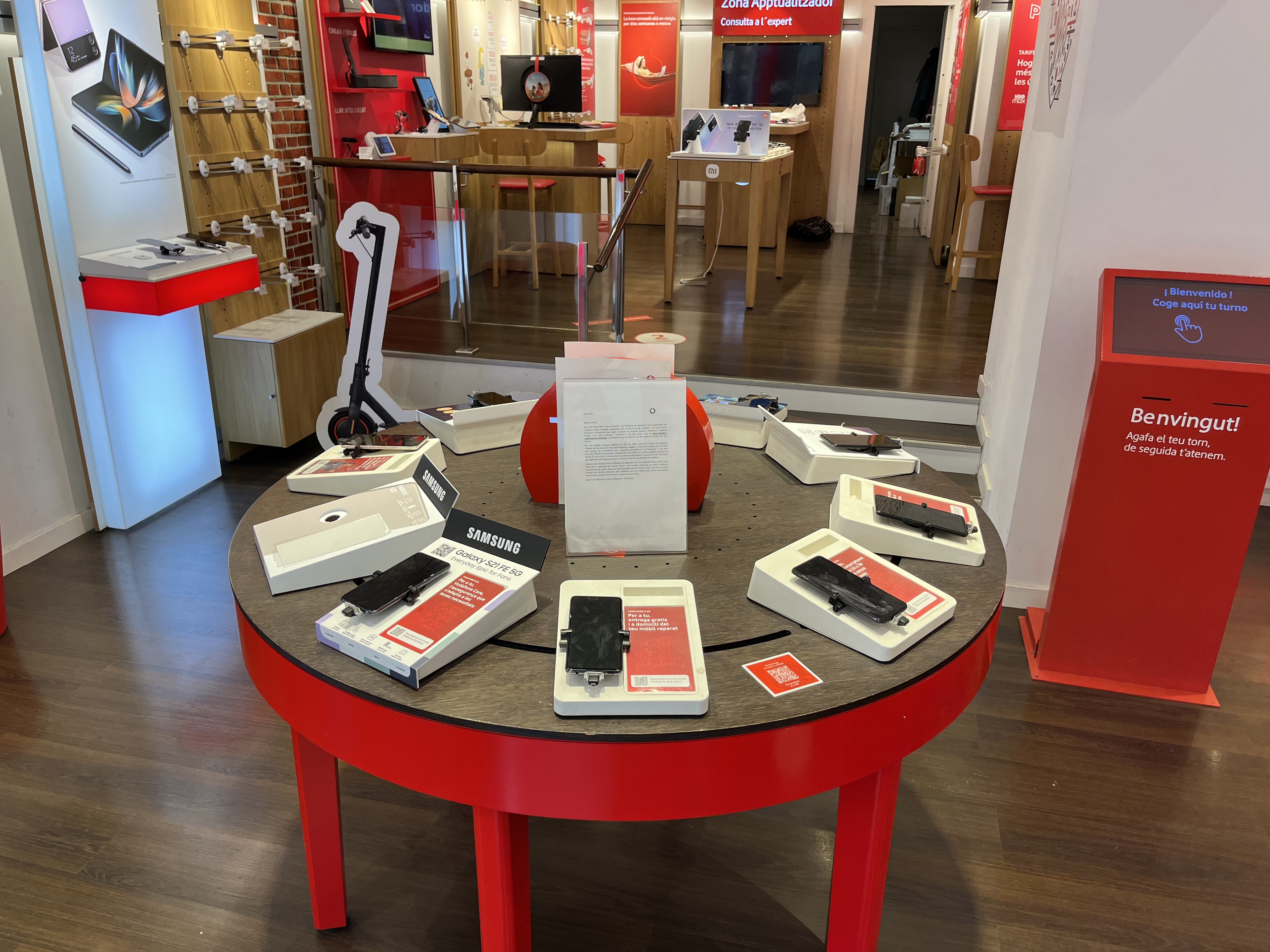 Vodafone Sabadell - Rambla foto
