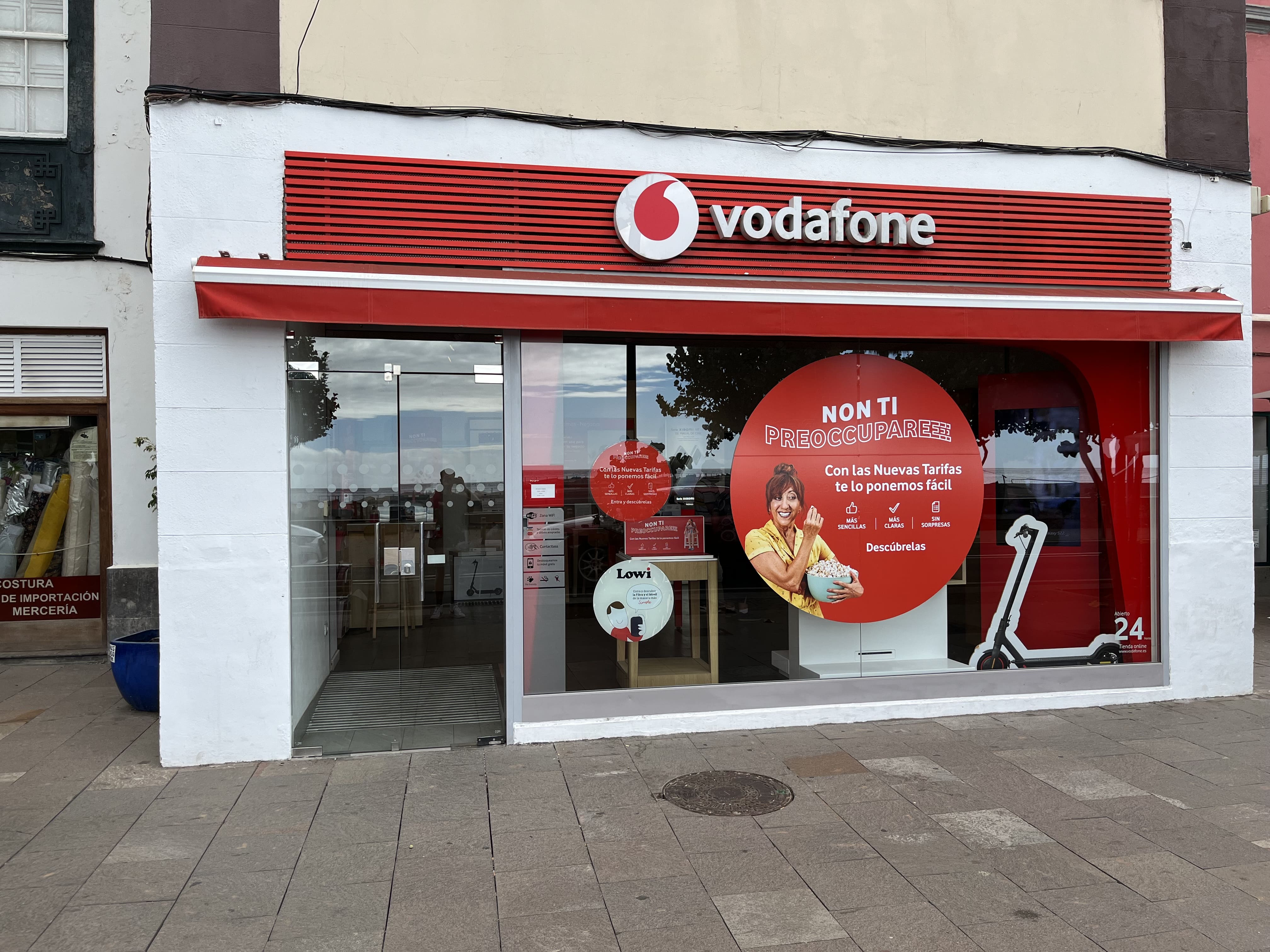 Vodafone Santa Cruz de la Palma - Avda Marítima foto