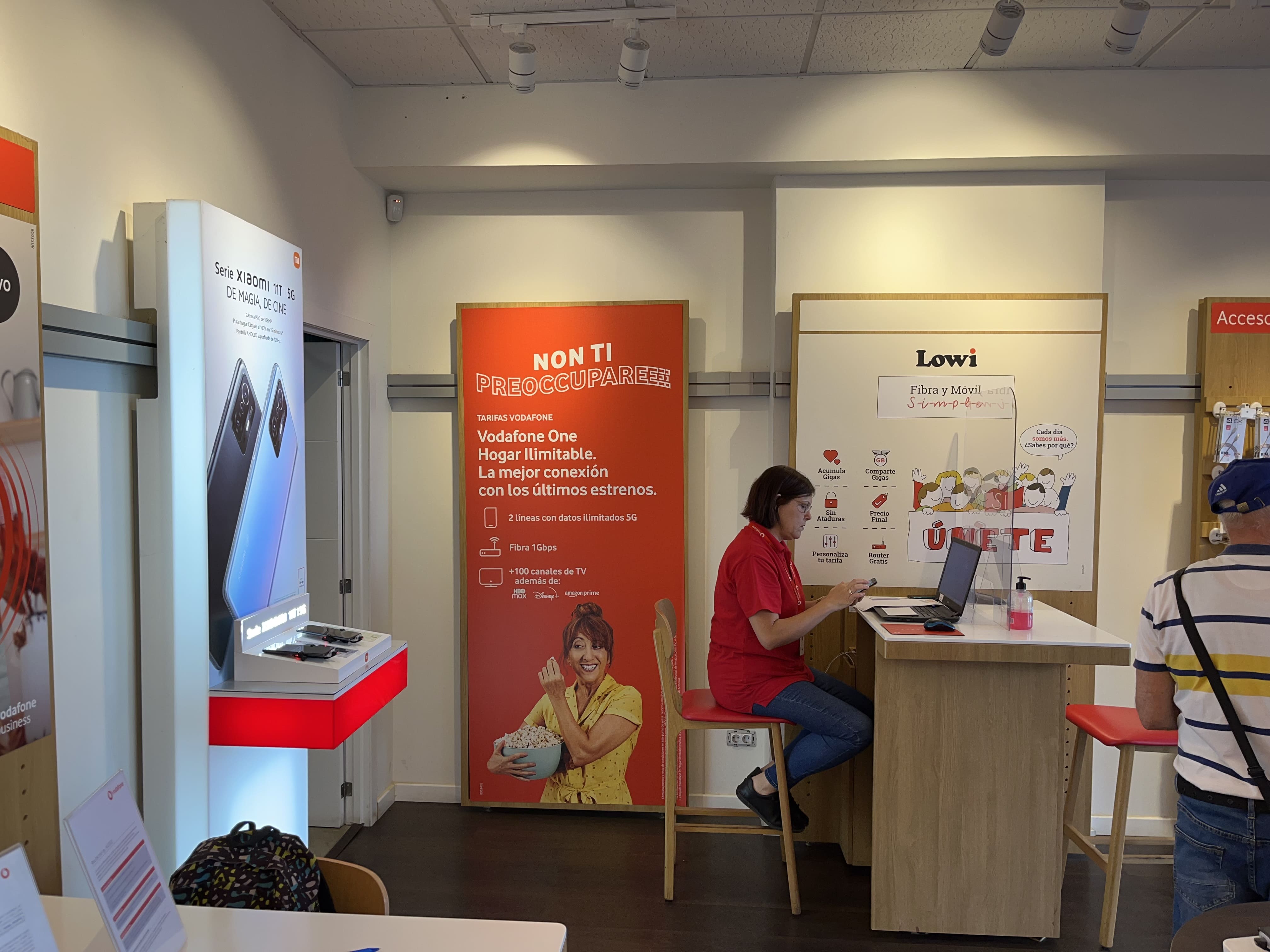 Vodafone Santa Cruz de la Palma - Avda Marítima foto