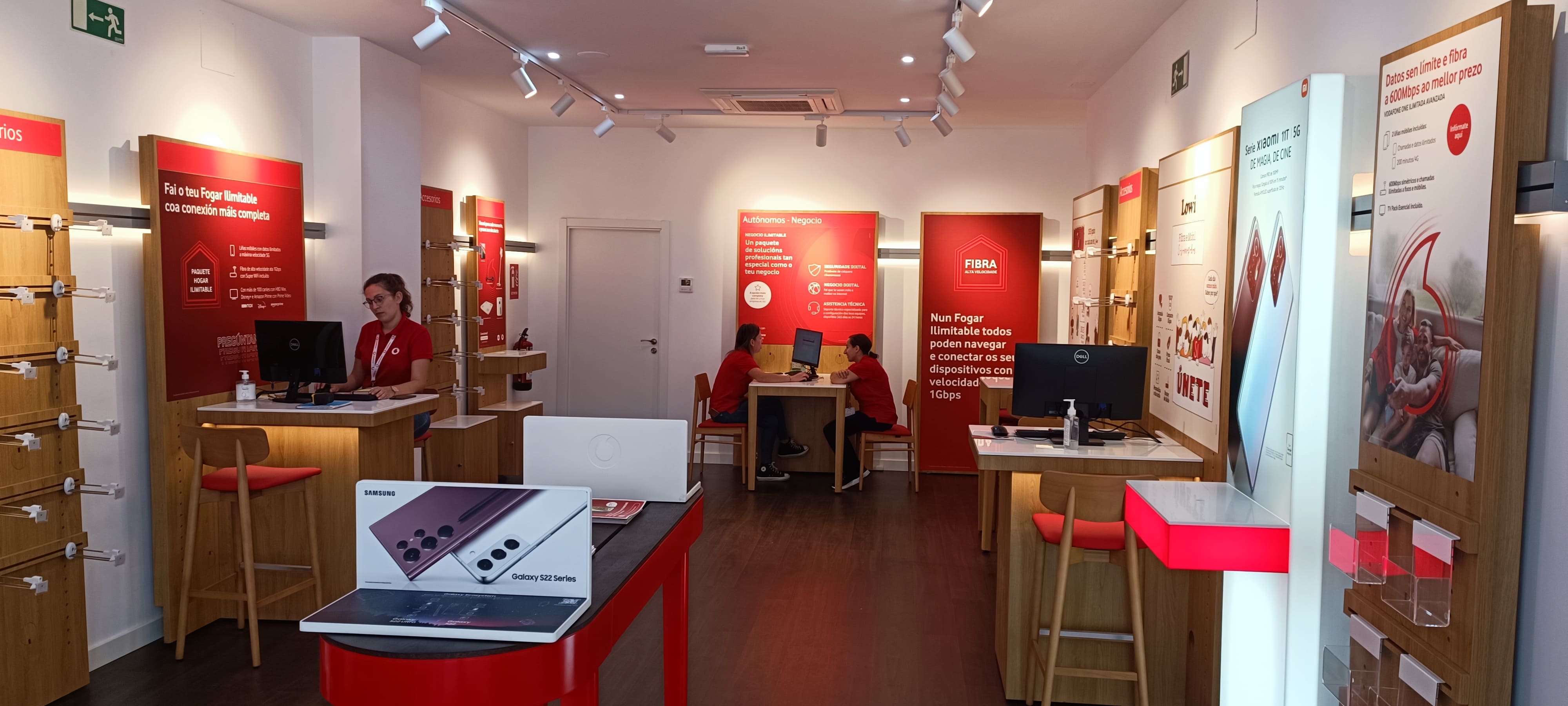 Vodafone Pontevedra - Doctor Loureiro Crespo foto