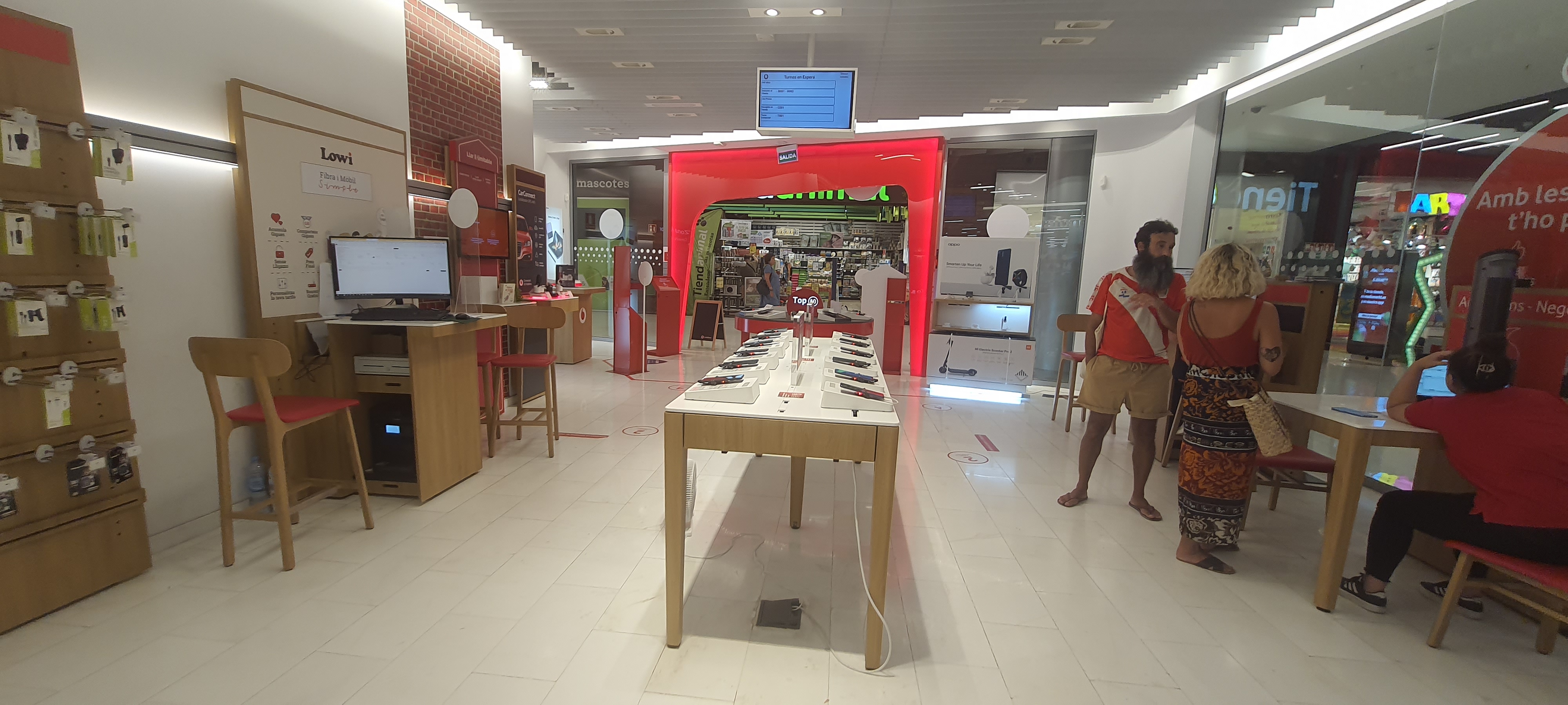 Vodafone Finestrelles foto