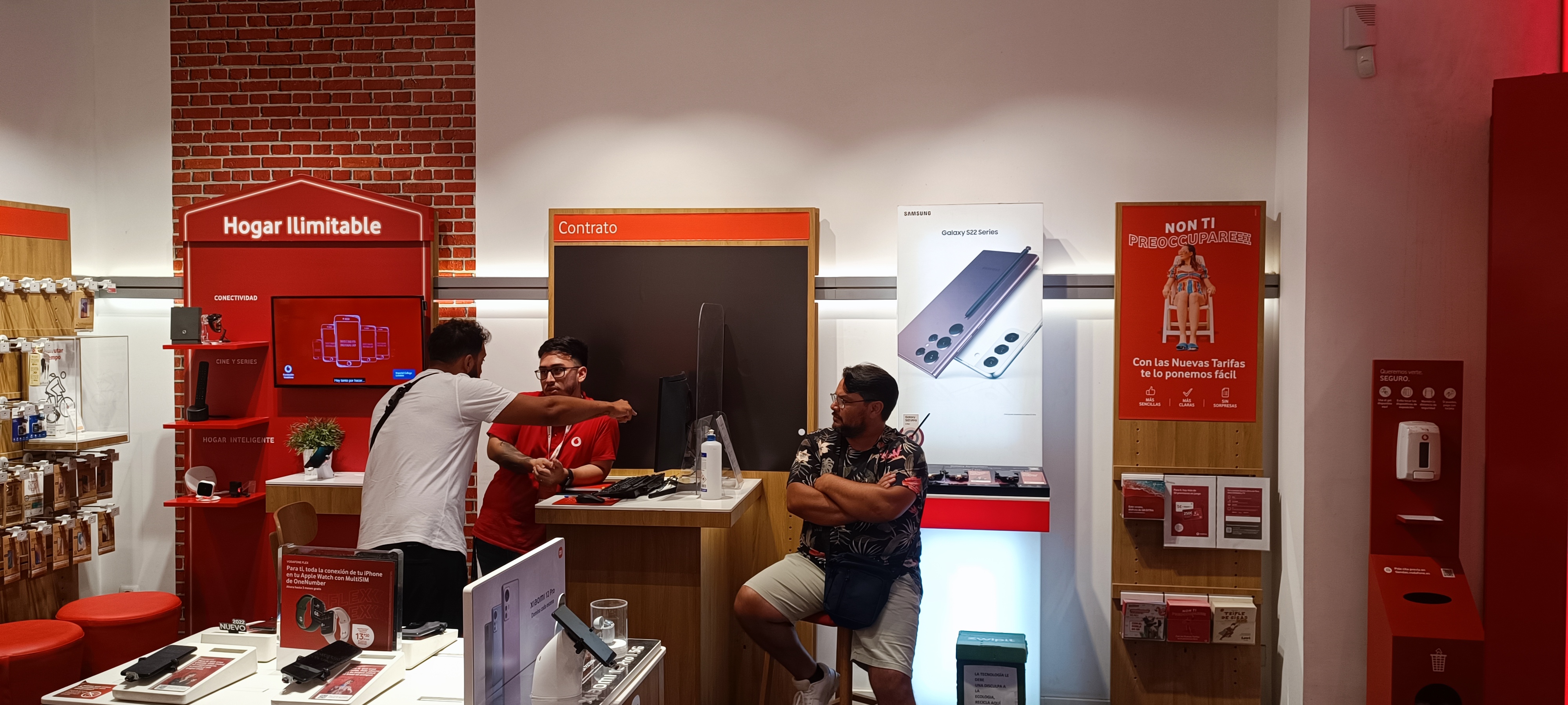 Vodafone Castellón - CC Salera foto