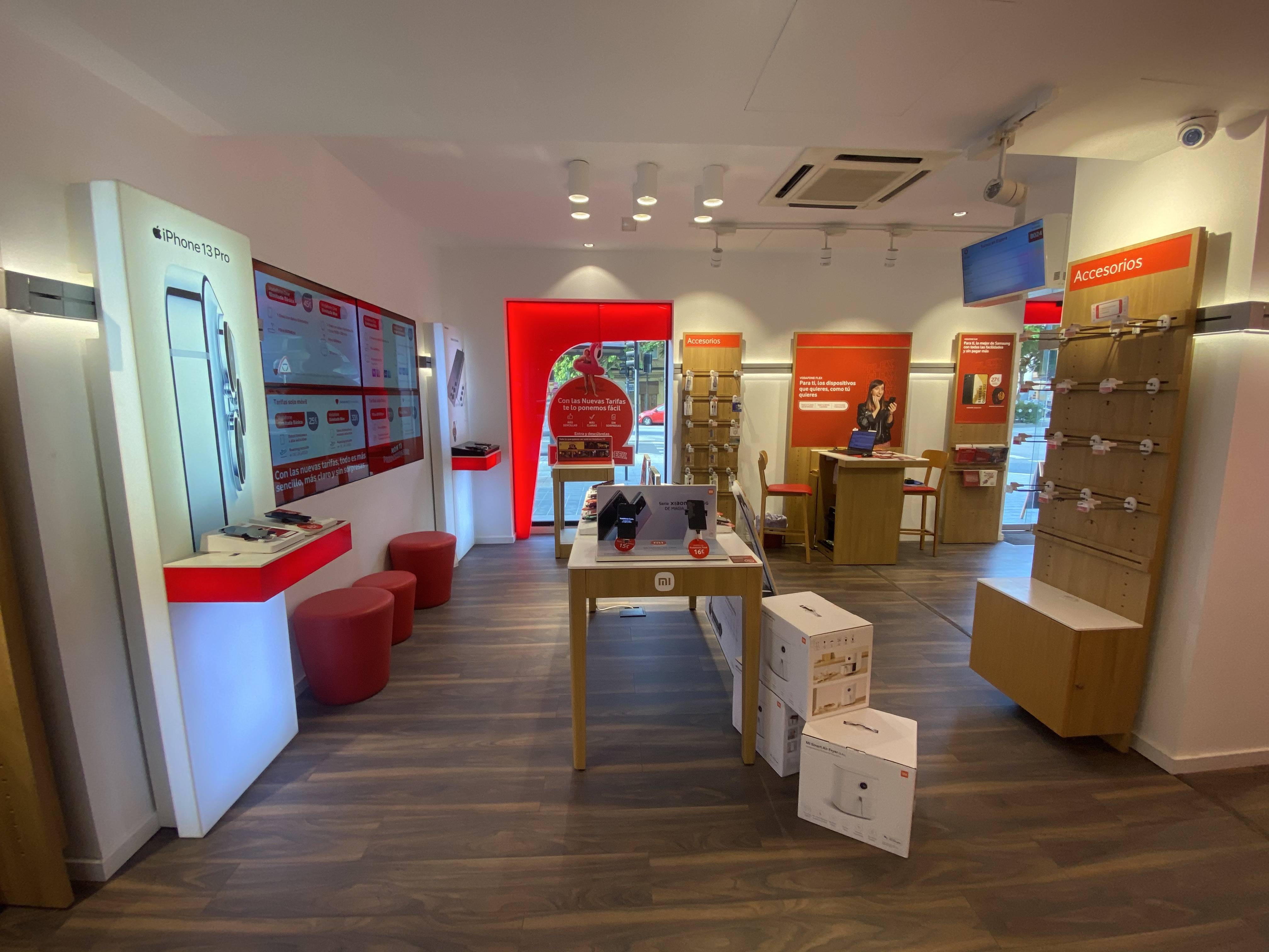 Vodafone Quart de Poblet - Trafalgar foto