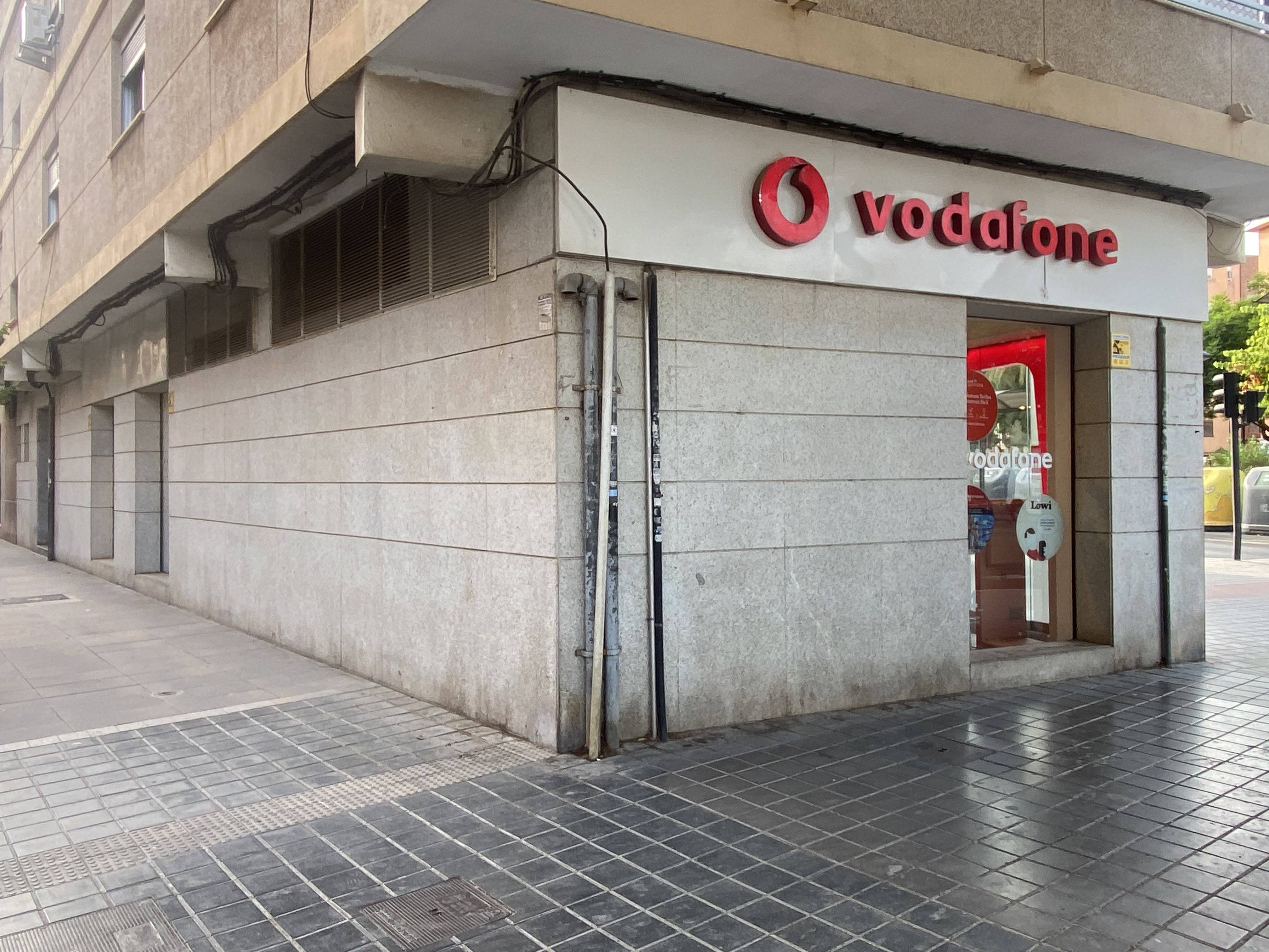 Vodafone Quart de Poblet - Trafalgar foto