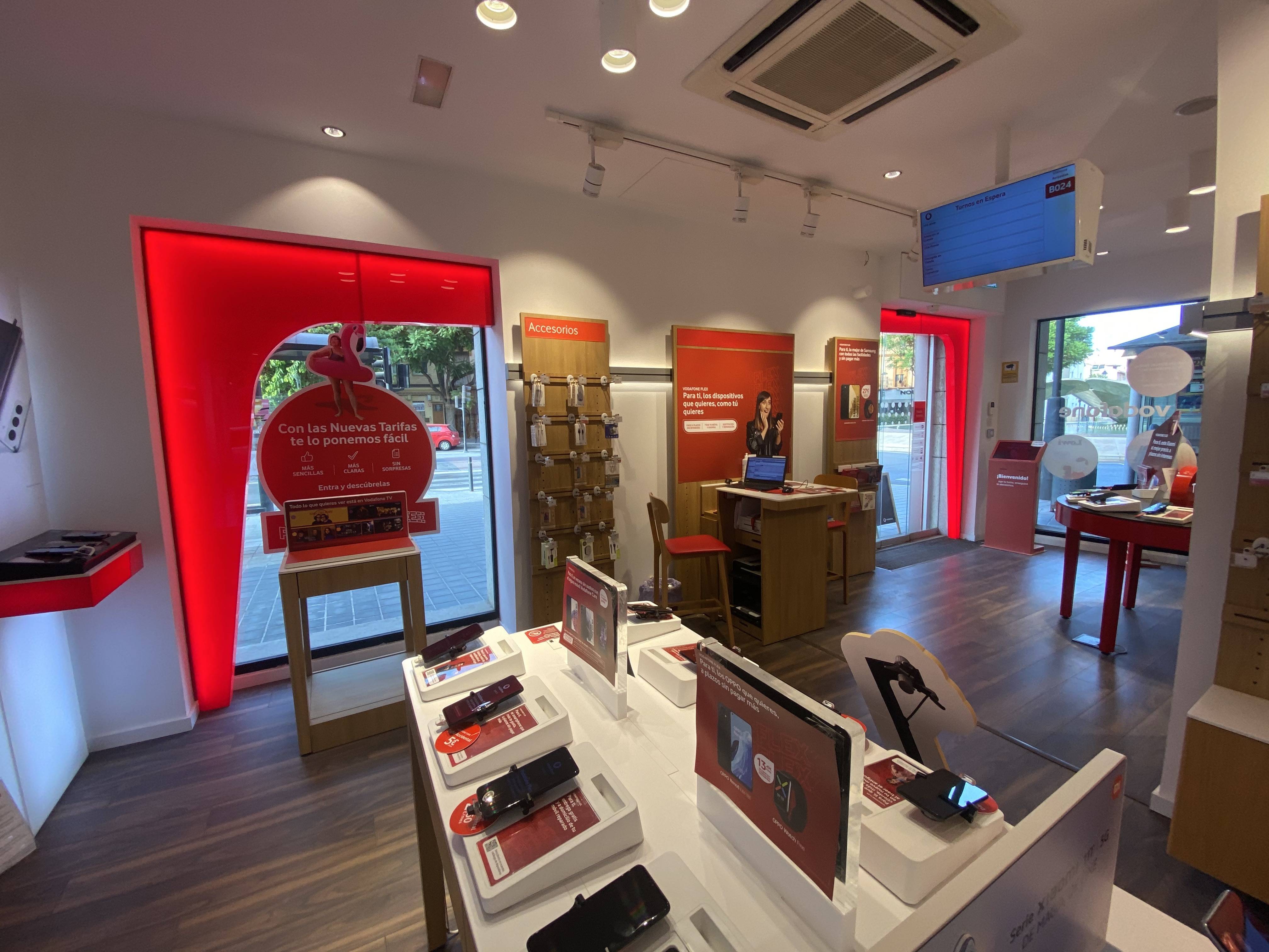 Vodafone Quart de Poblet - Trafalgar foto