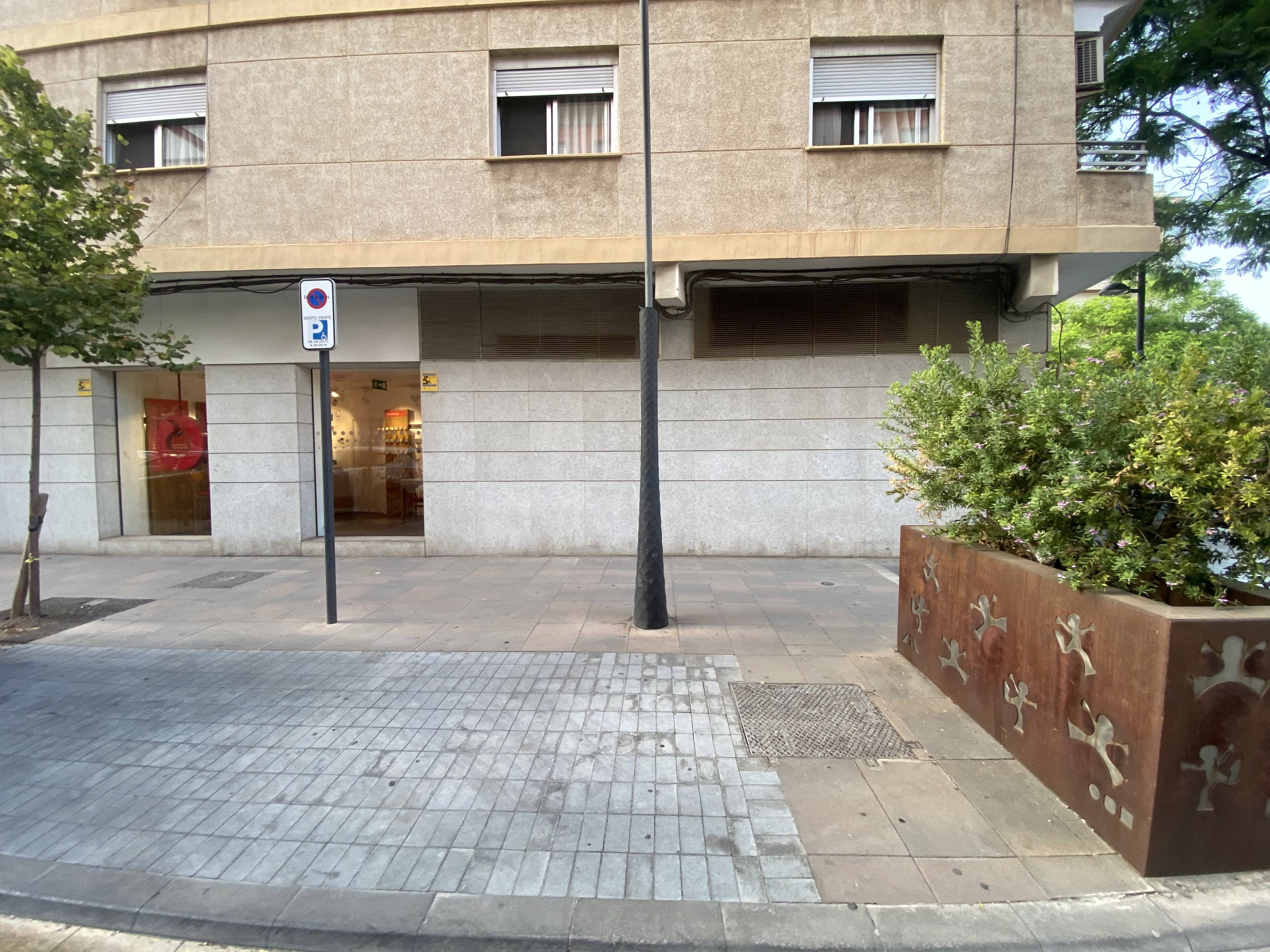 Vodafone Quart de Poblet - Trafalgar foto