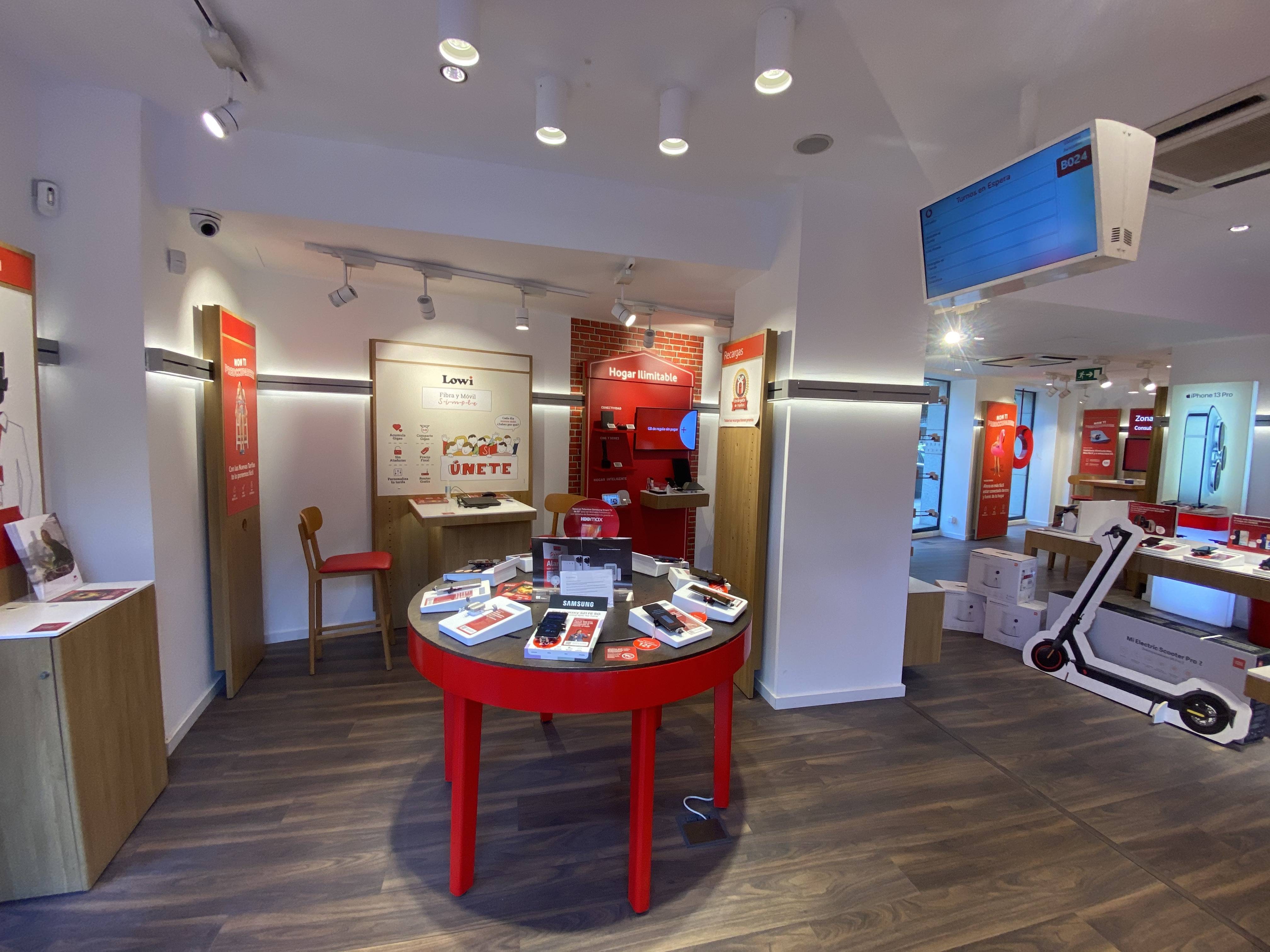 Vodafone Quart de Poblet - Trafalgar foto
