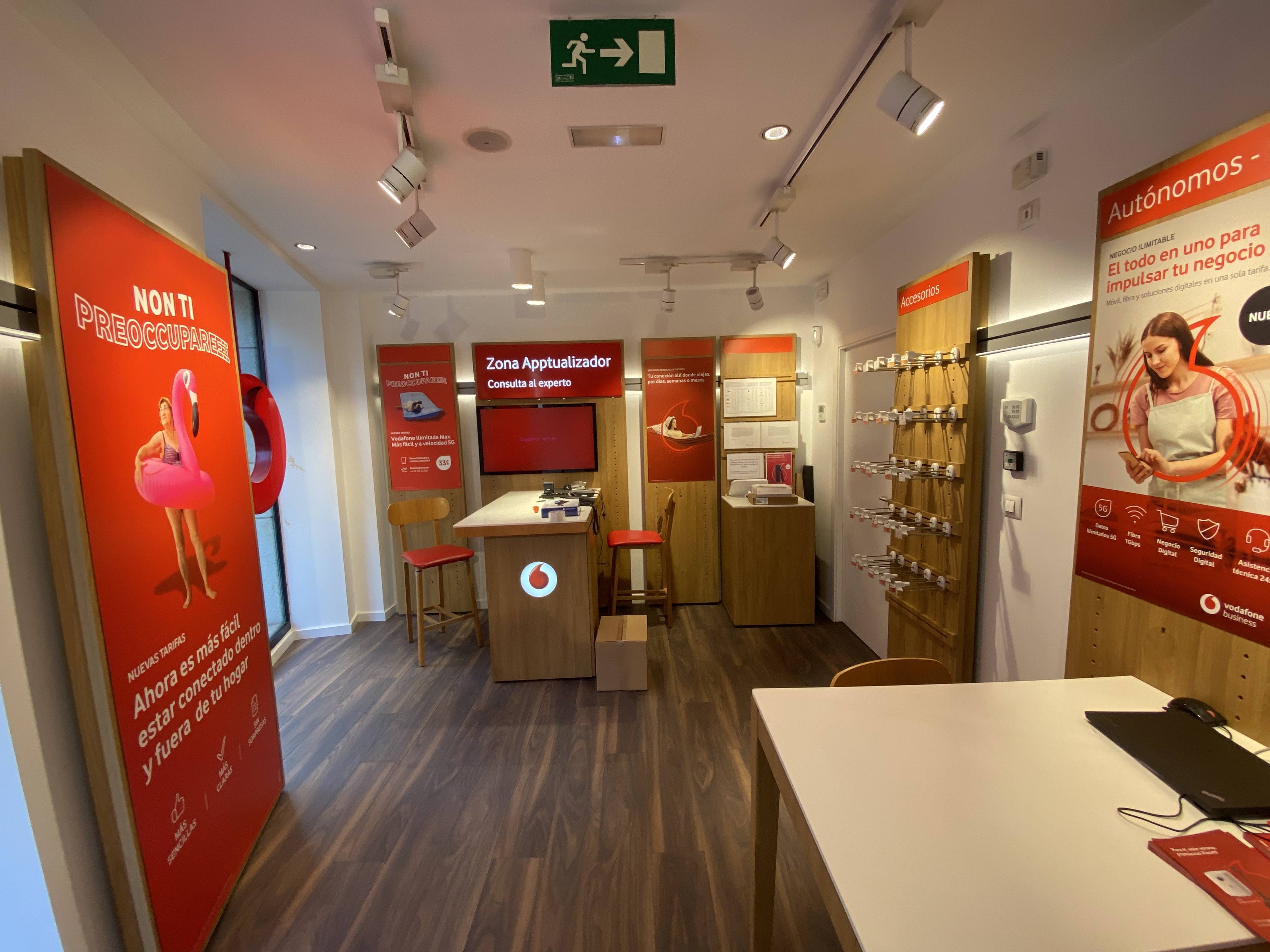 Vodafone Quart de Poblet - Trafalgar foto