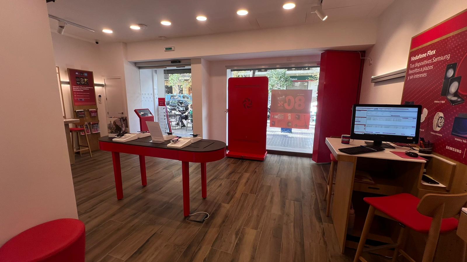 Vodafone Valencia - Almirante Cadarso foto