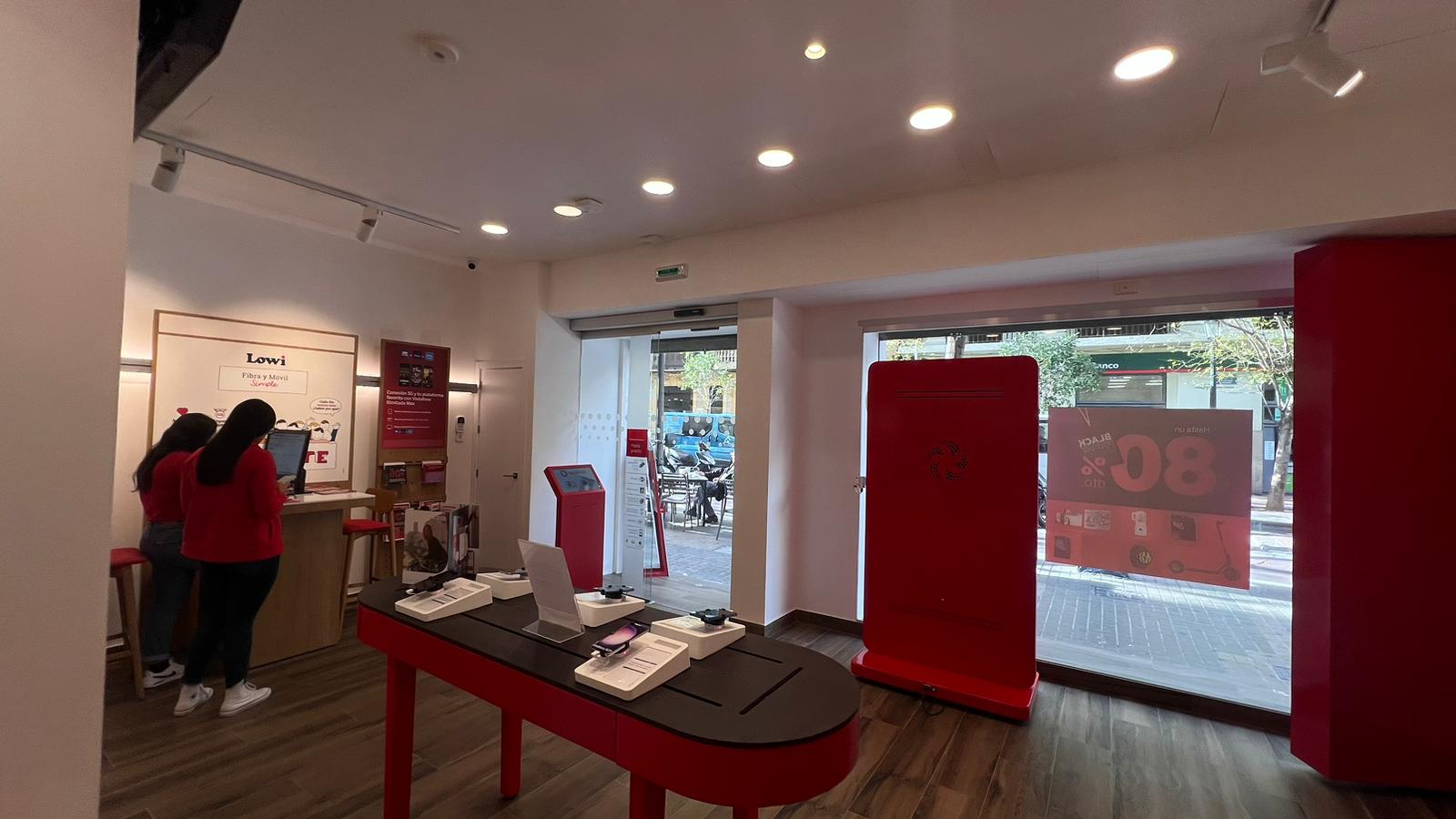 Vodafone Valencia - Almirante Cadarso foto