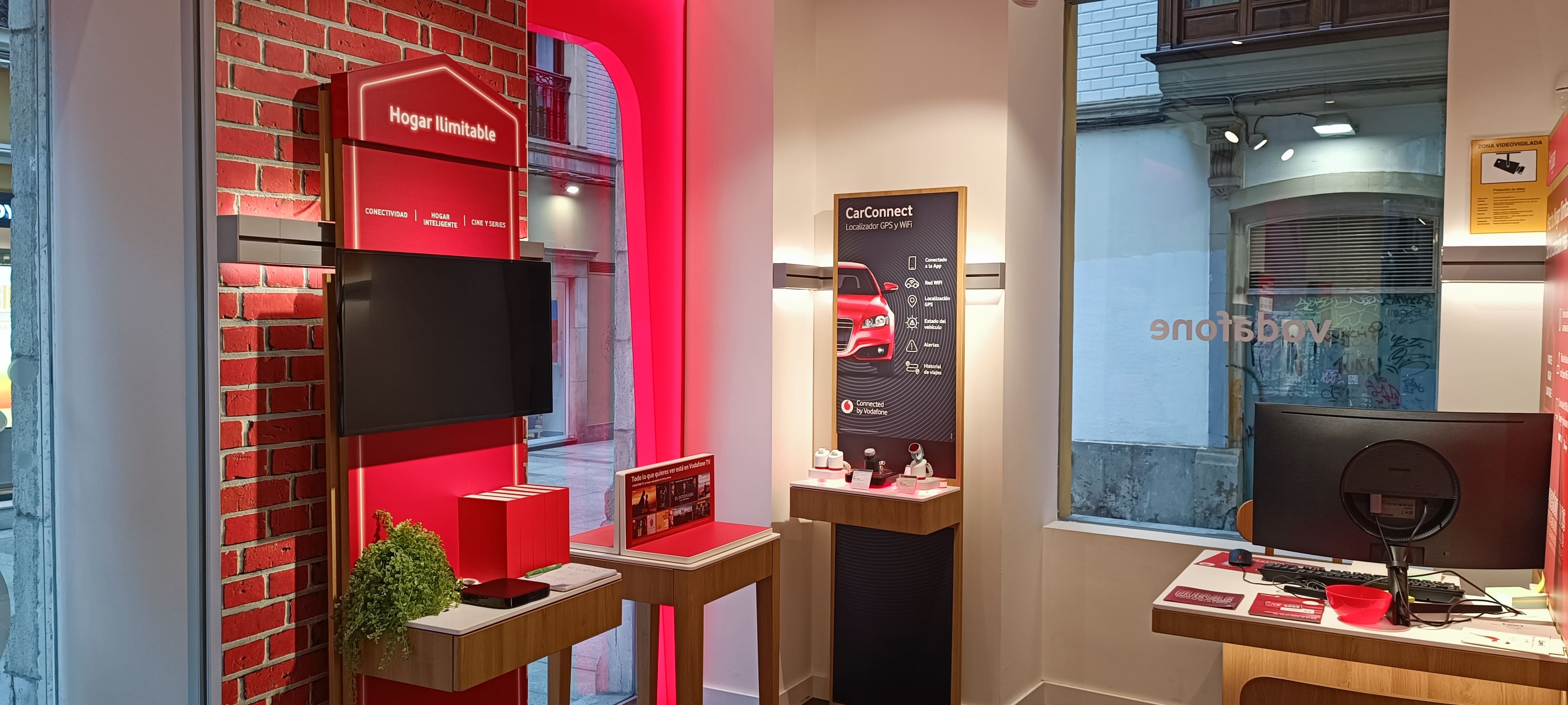 Vodafone Gijón - Los Moros foto