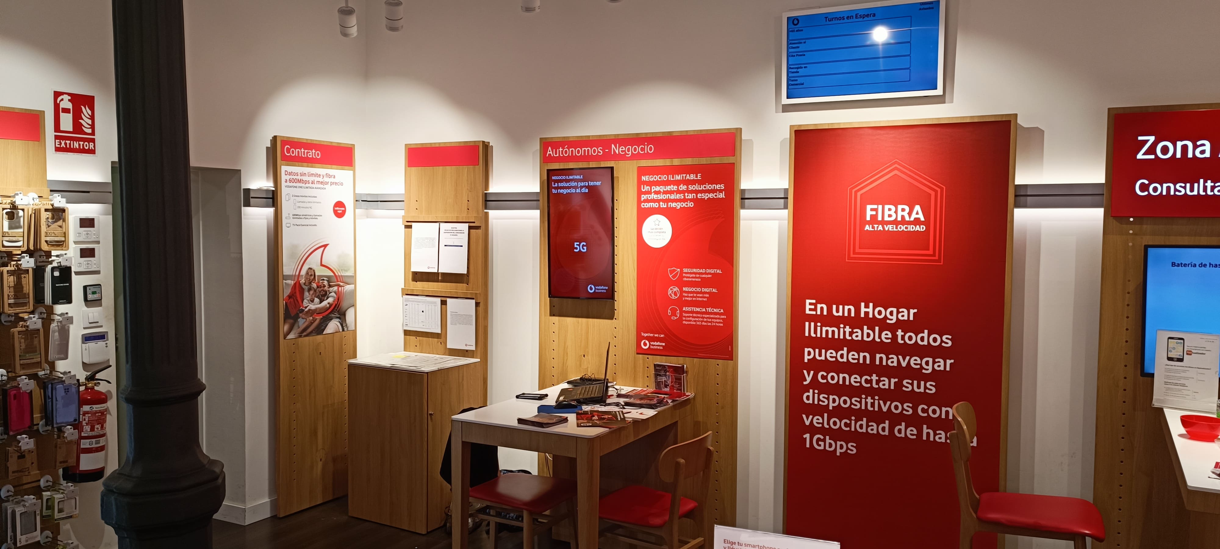 Vodafone Gijón - Los Moros foto
