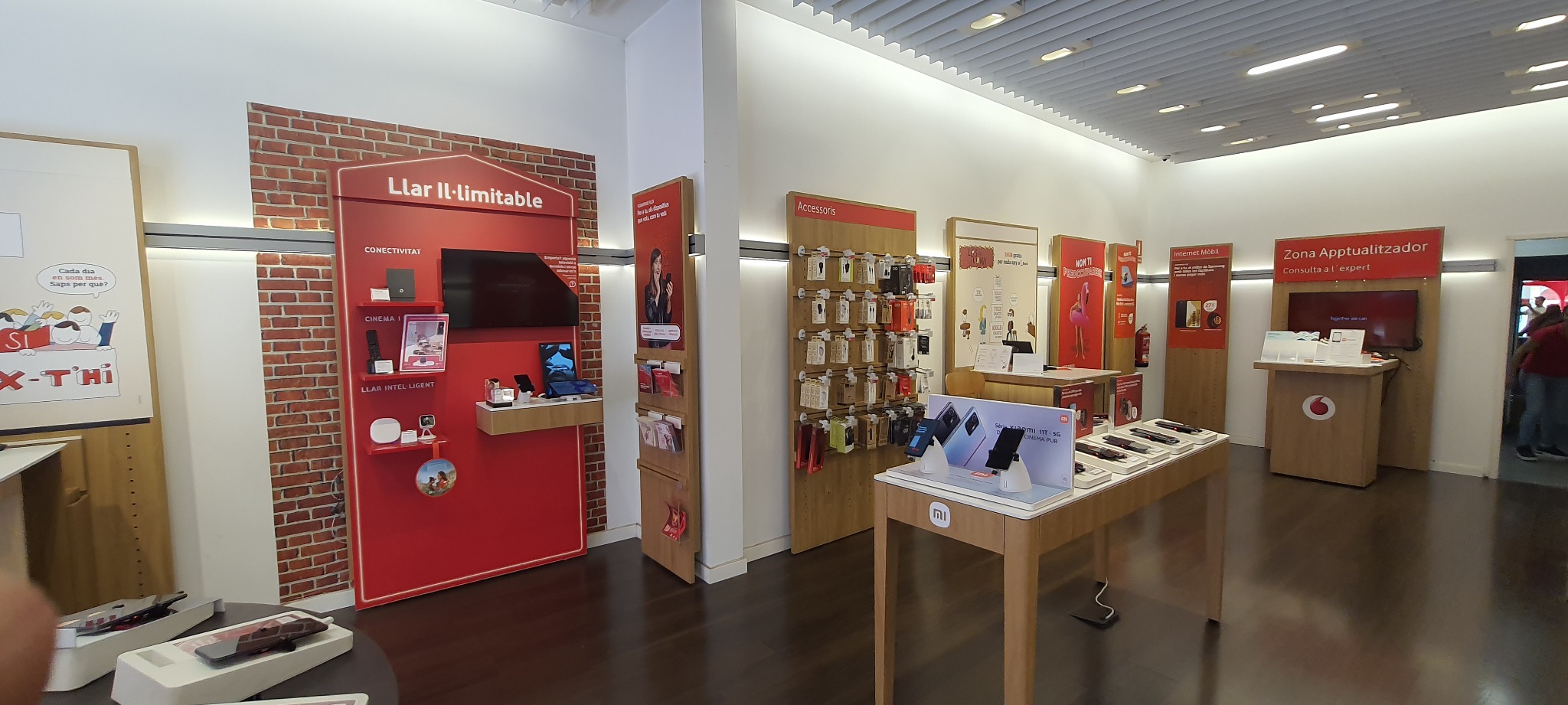 Vodafone Lleida-C/Major foto
