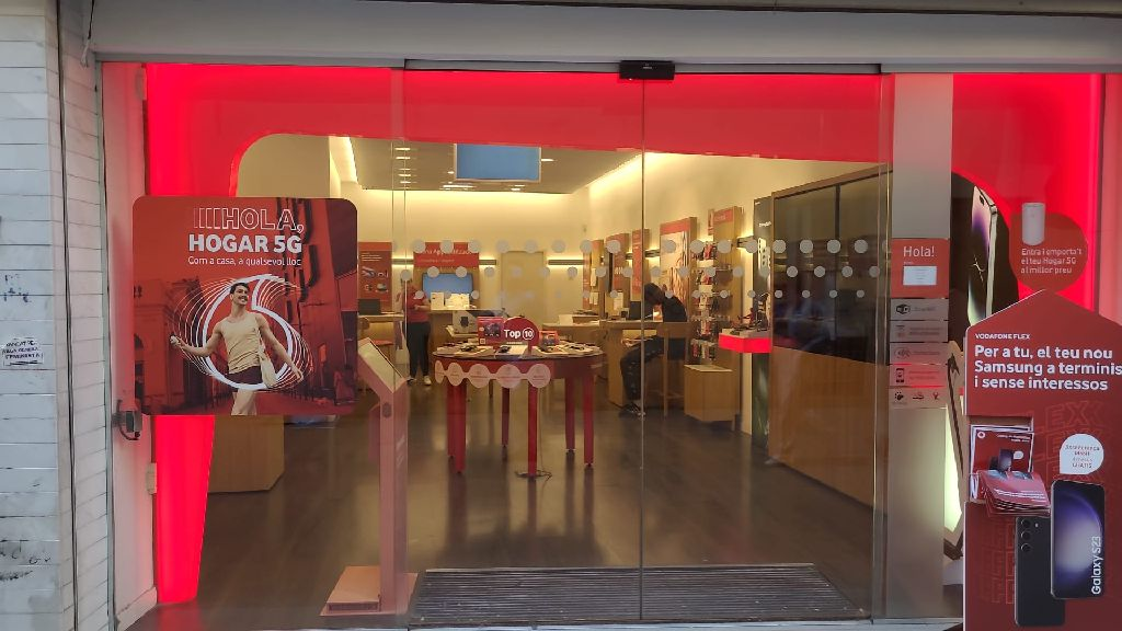 Vodafone Lleida-C/Major foto