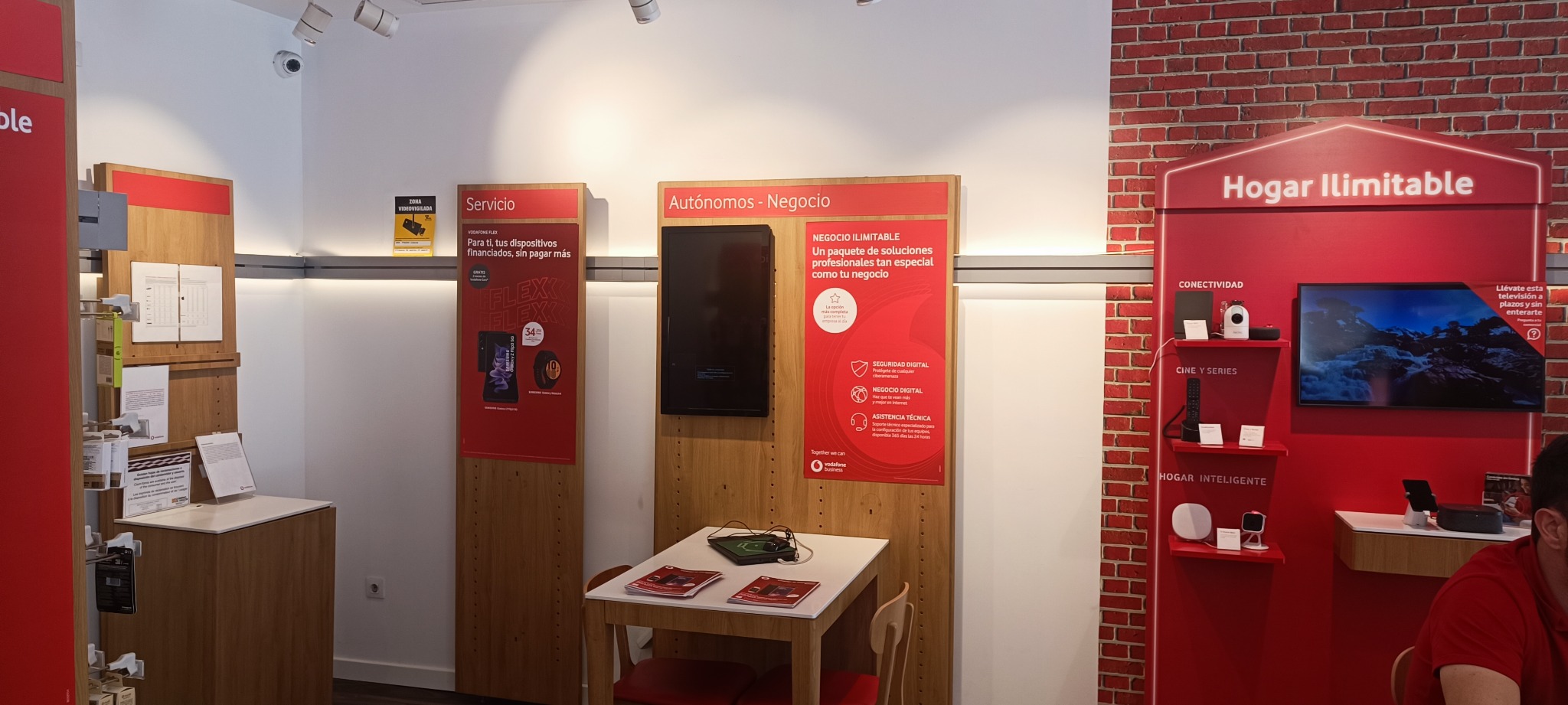 Vodafone Avenida de Madrid foto