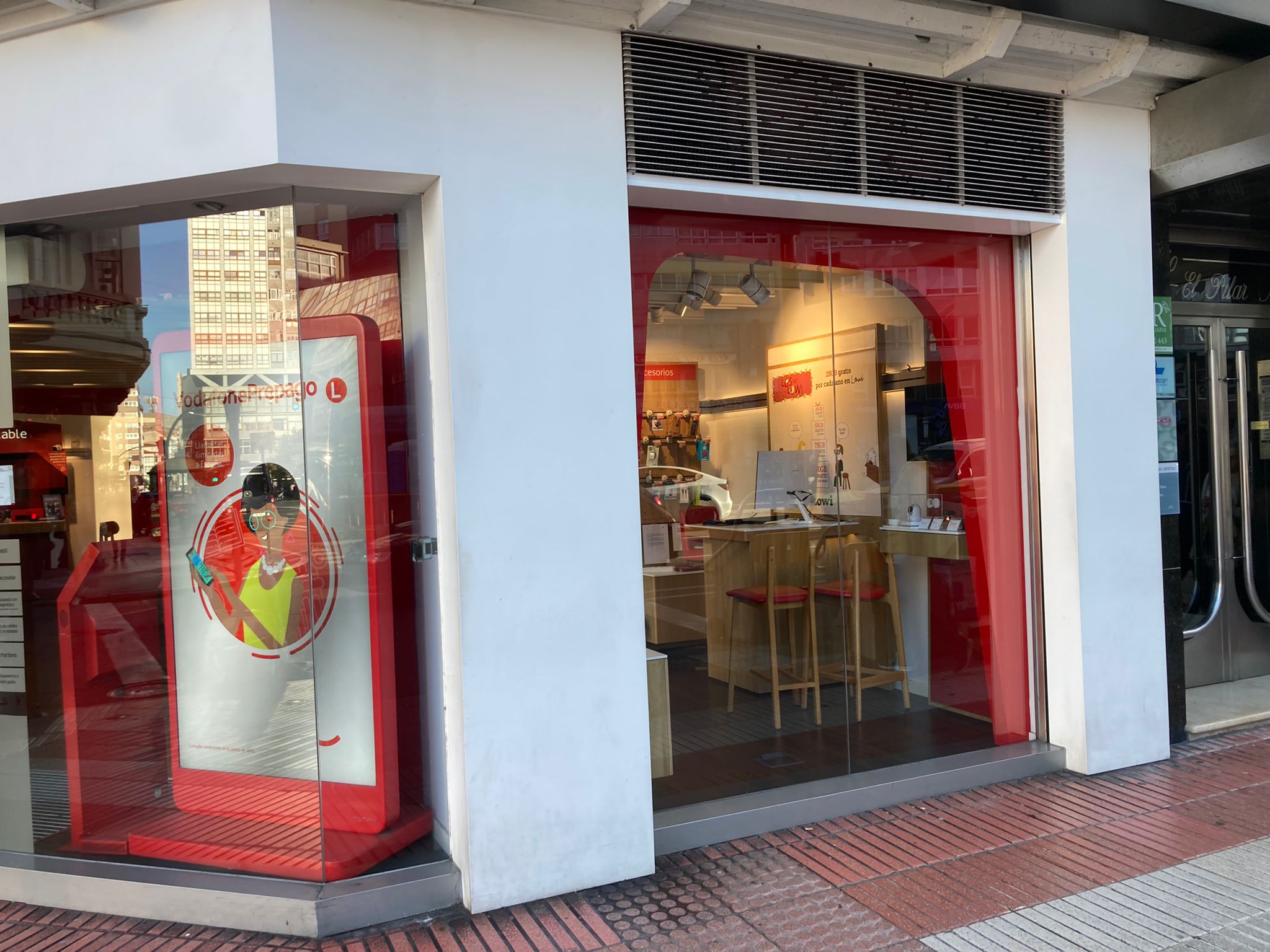 Vodafone Plaza Pontevedra foto