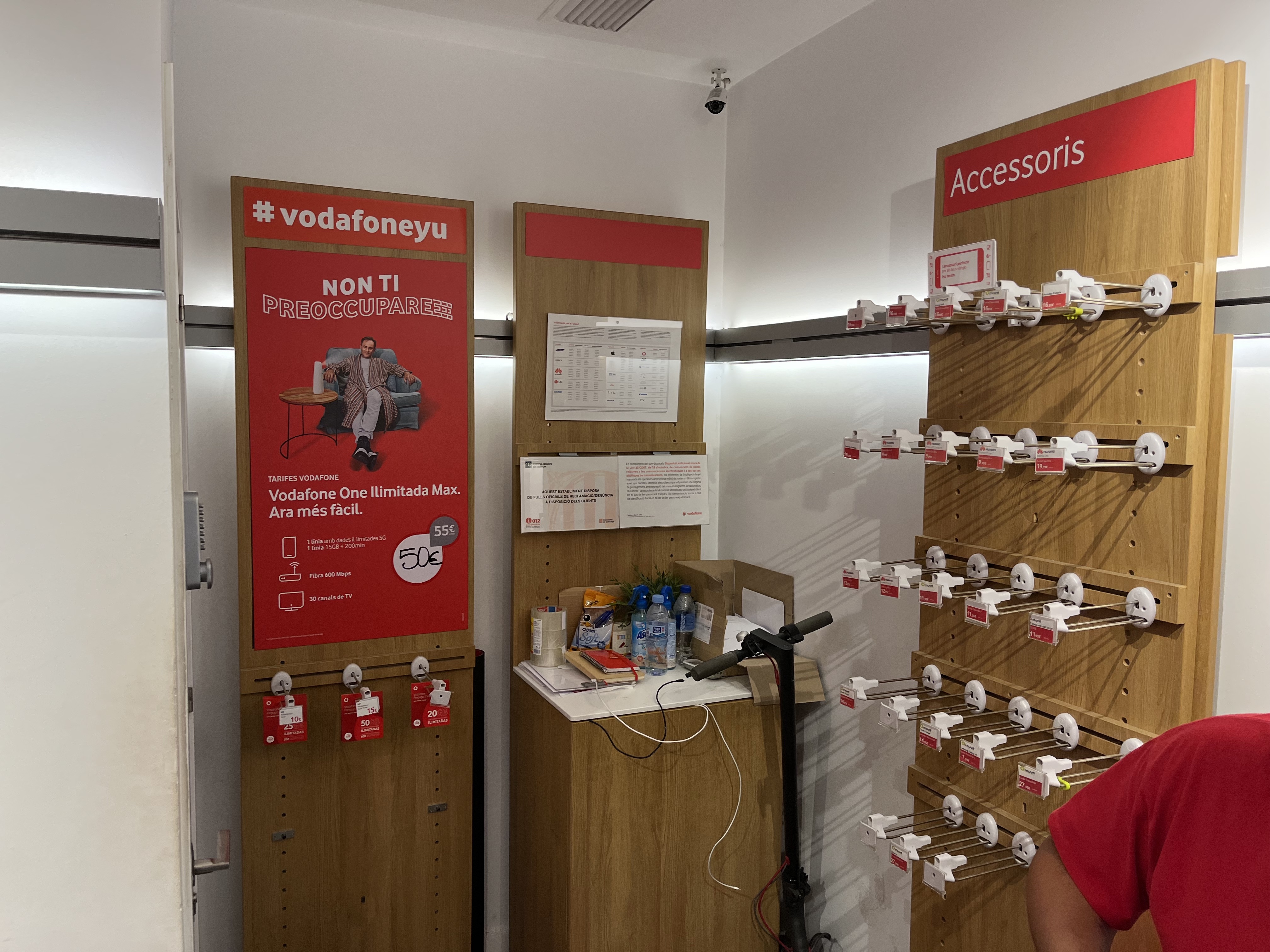 Vodafone Manresa - CC Carrefour Manresa foto