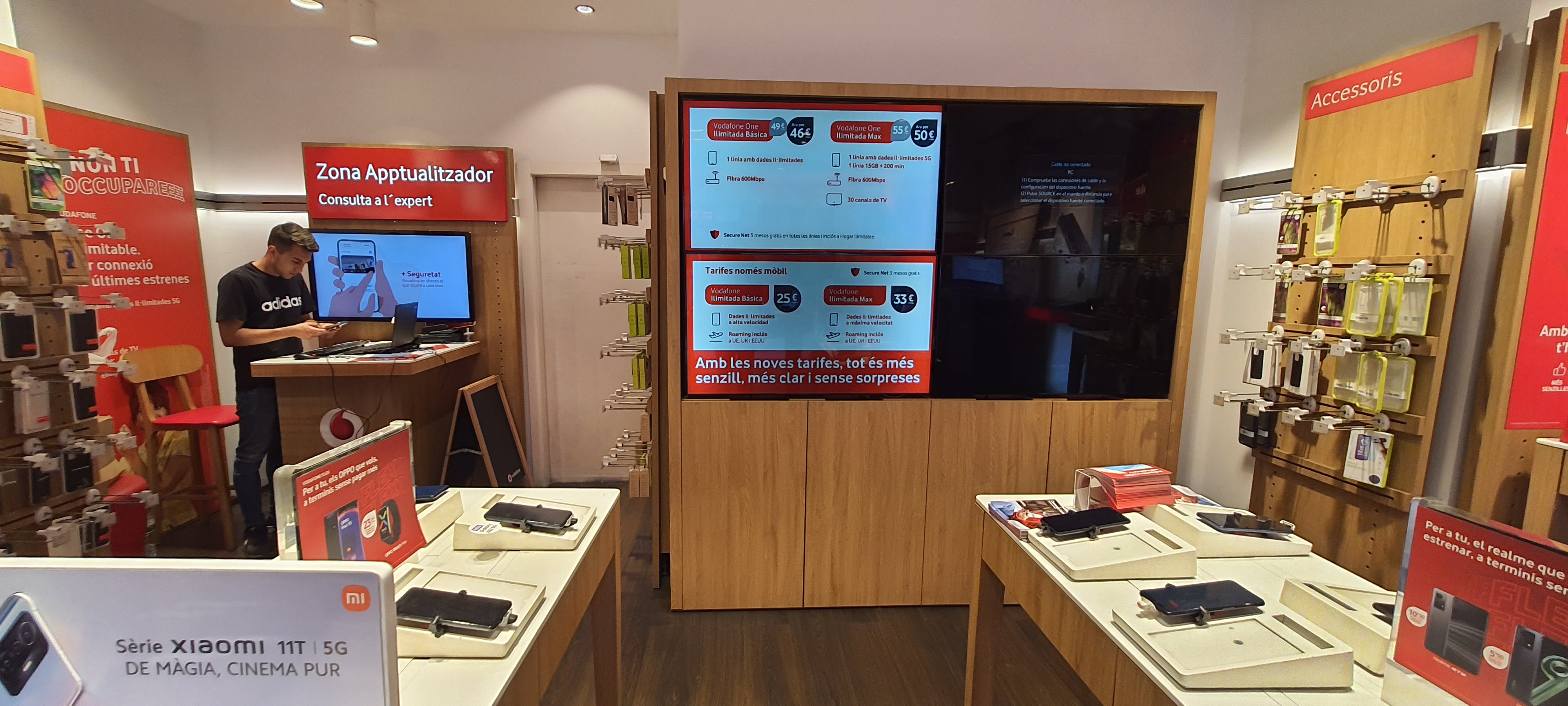 Vodafone Barcelona - Via Laietana foto