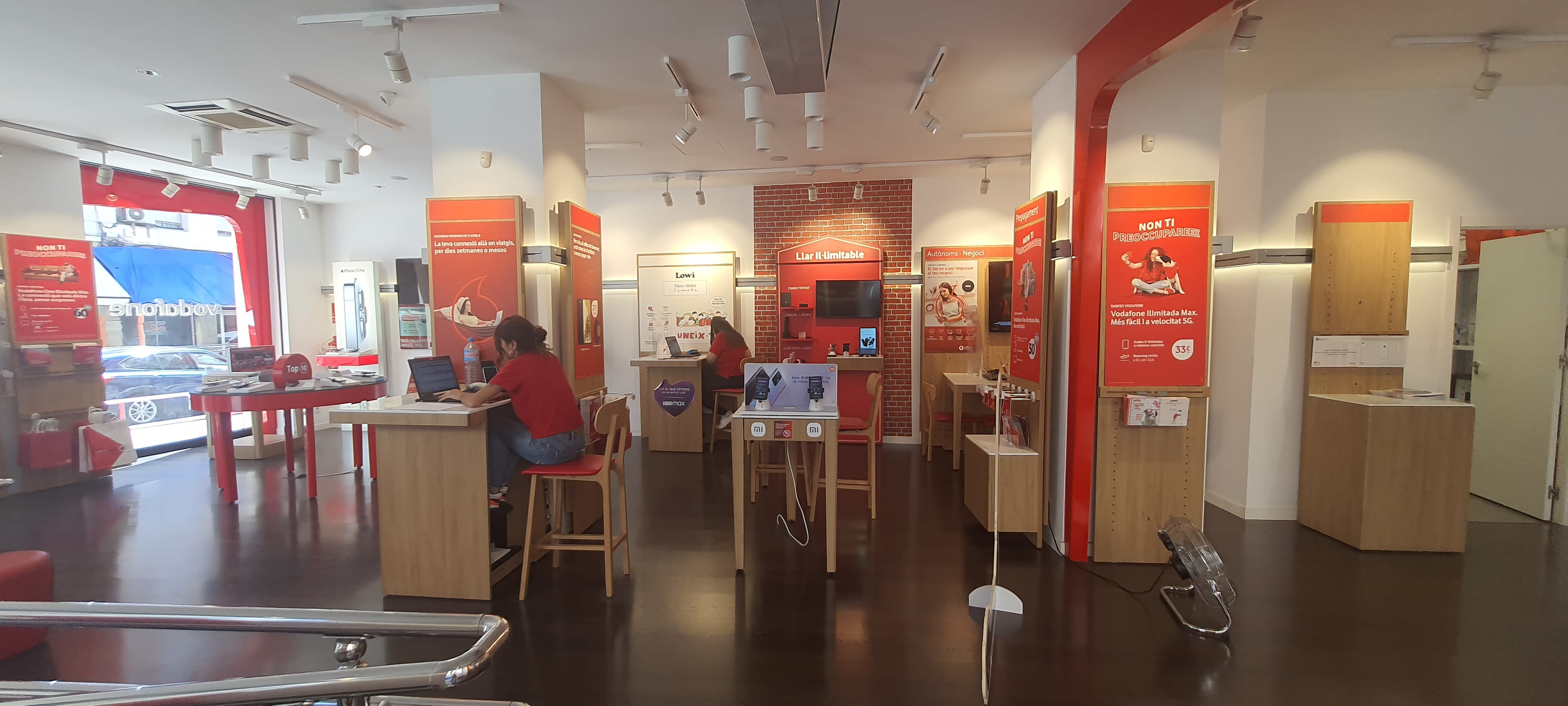 Vodafone Tortosa - Generalitat foto