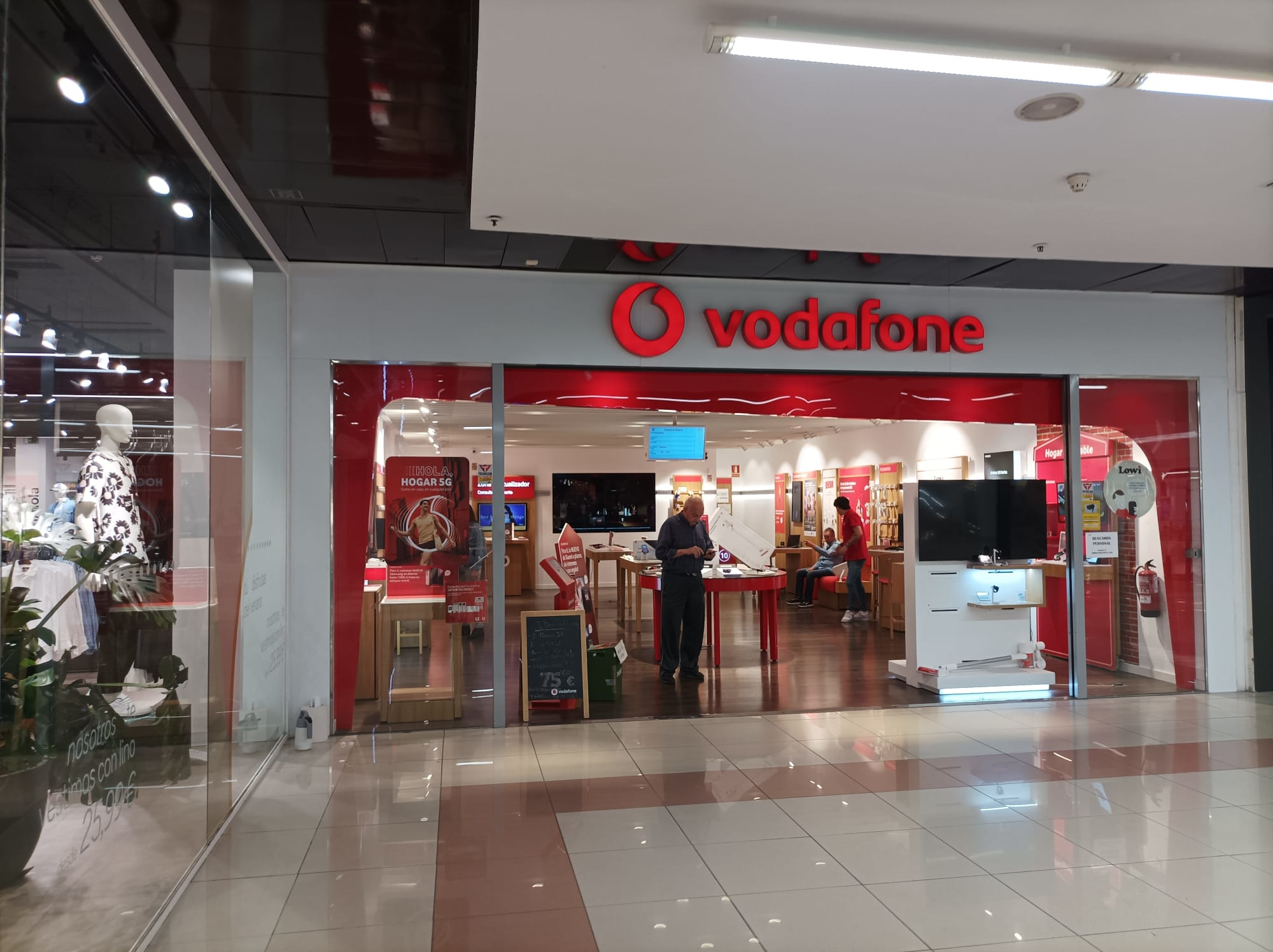 Vodafone Nuevo Centro foto