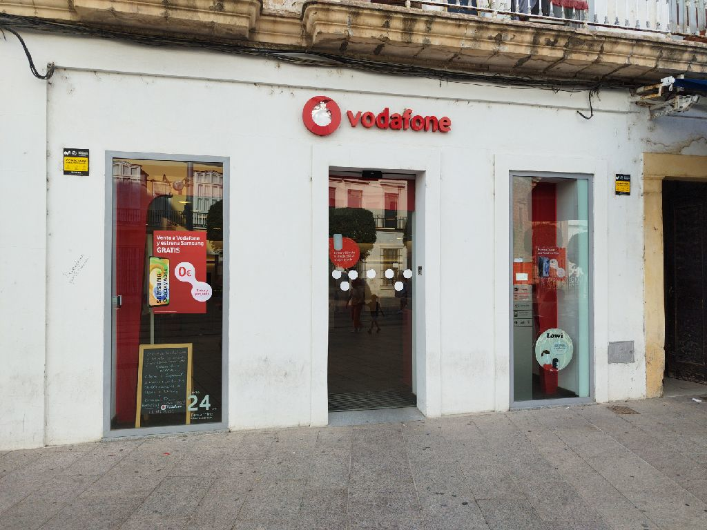 Vodafone San Fernando - C/Real