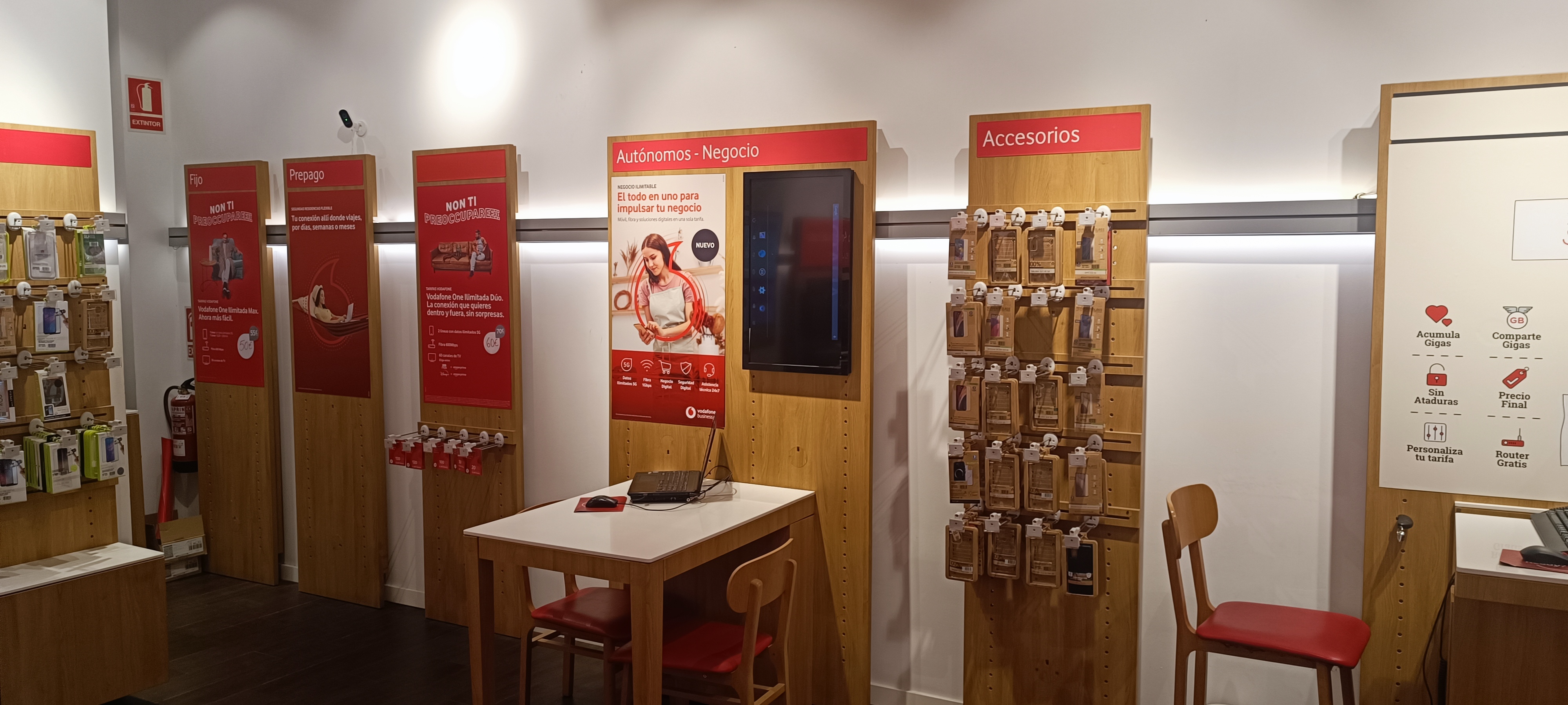 Vodafone Carrefour Porto Pi foto