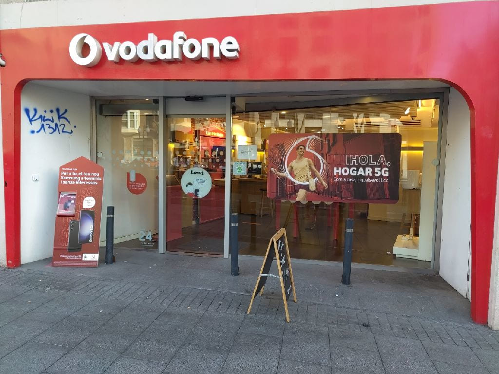 Vodafone Tarragona - Rambla foto