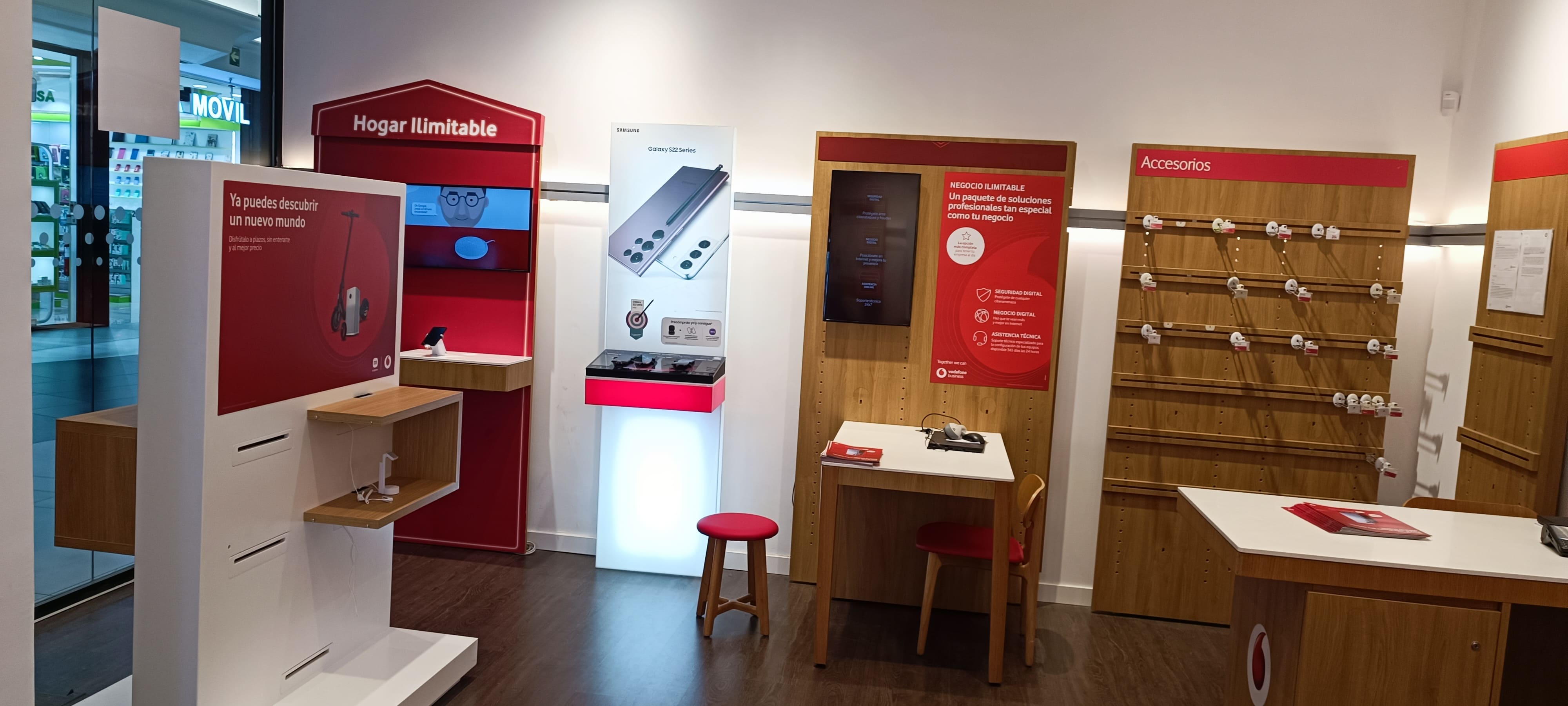 Vodafone Parque Corredor foto