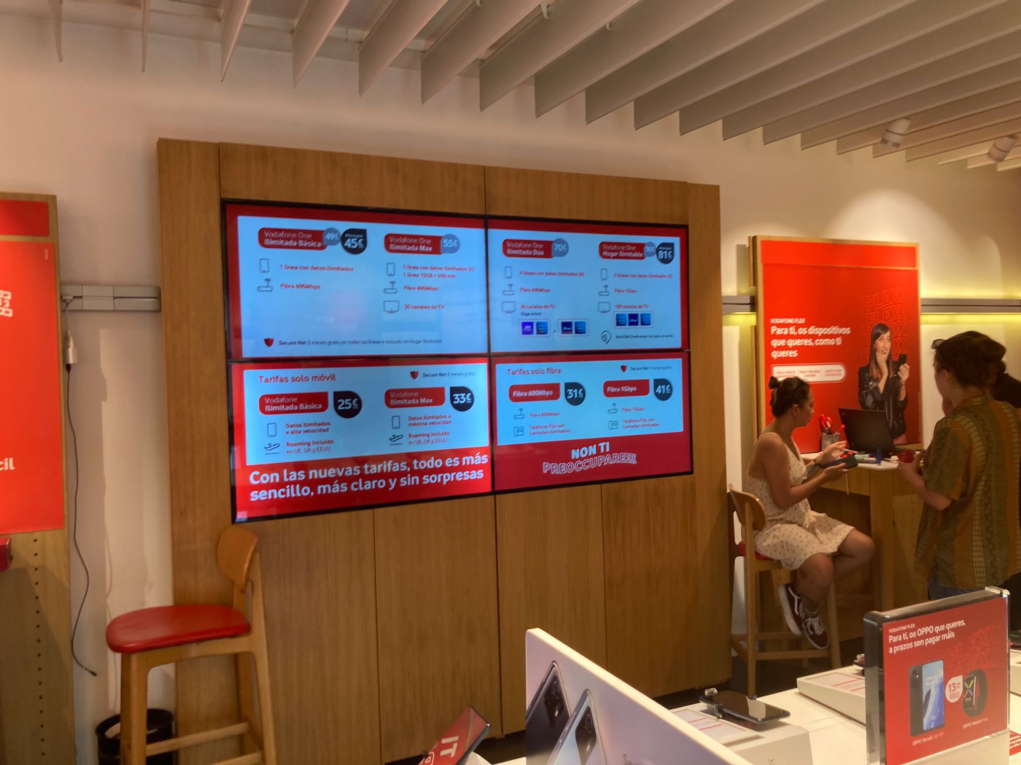 Vodafone Orense - Curros Enriquez foto