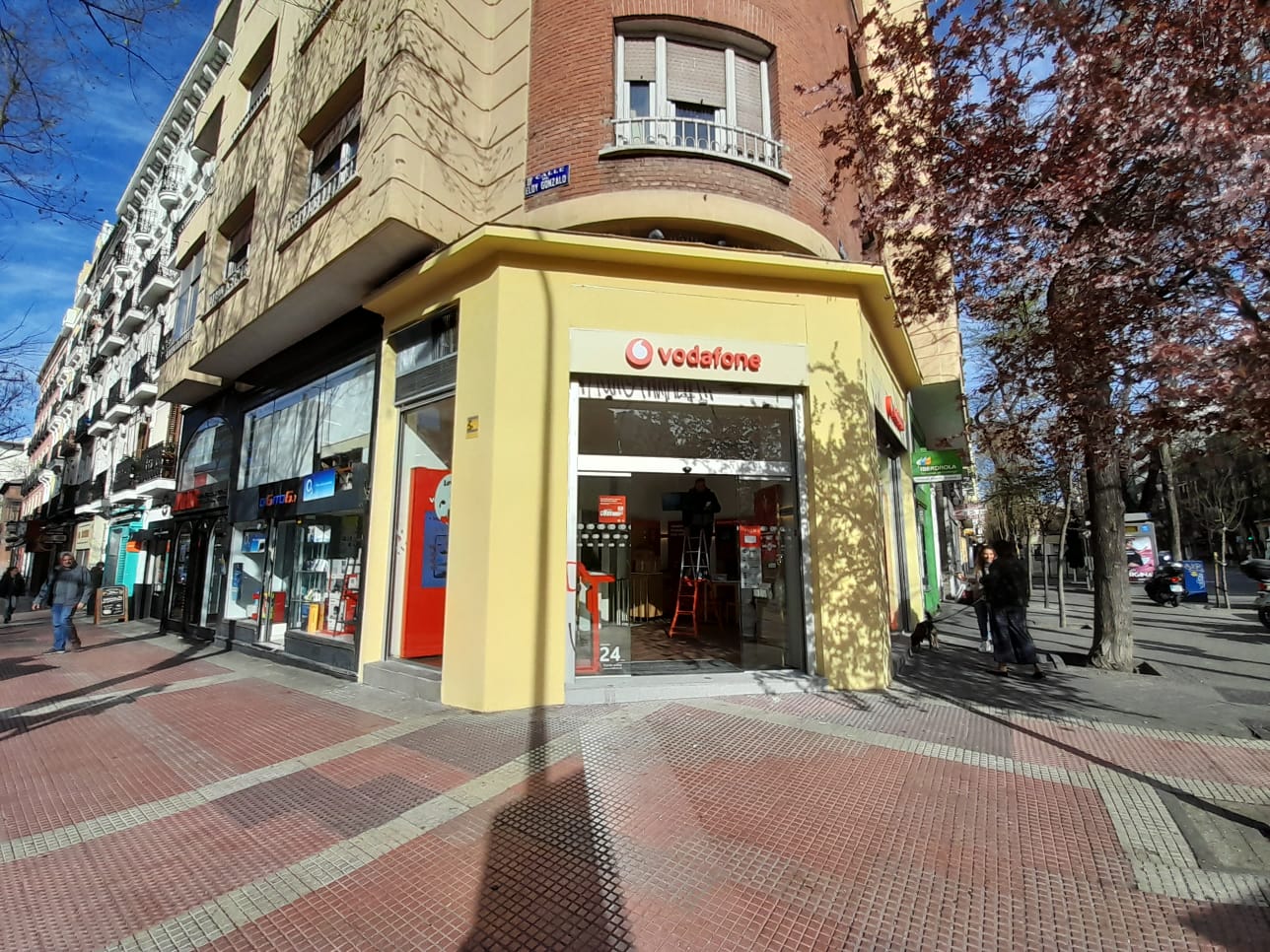 Vodafone Madrid - General Álvarez de Castro foto