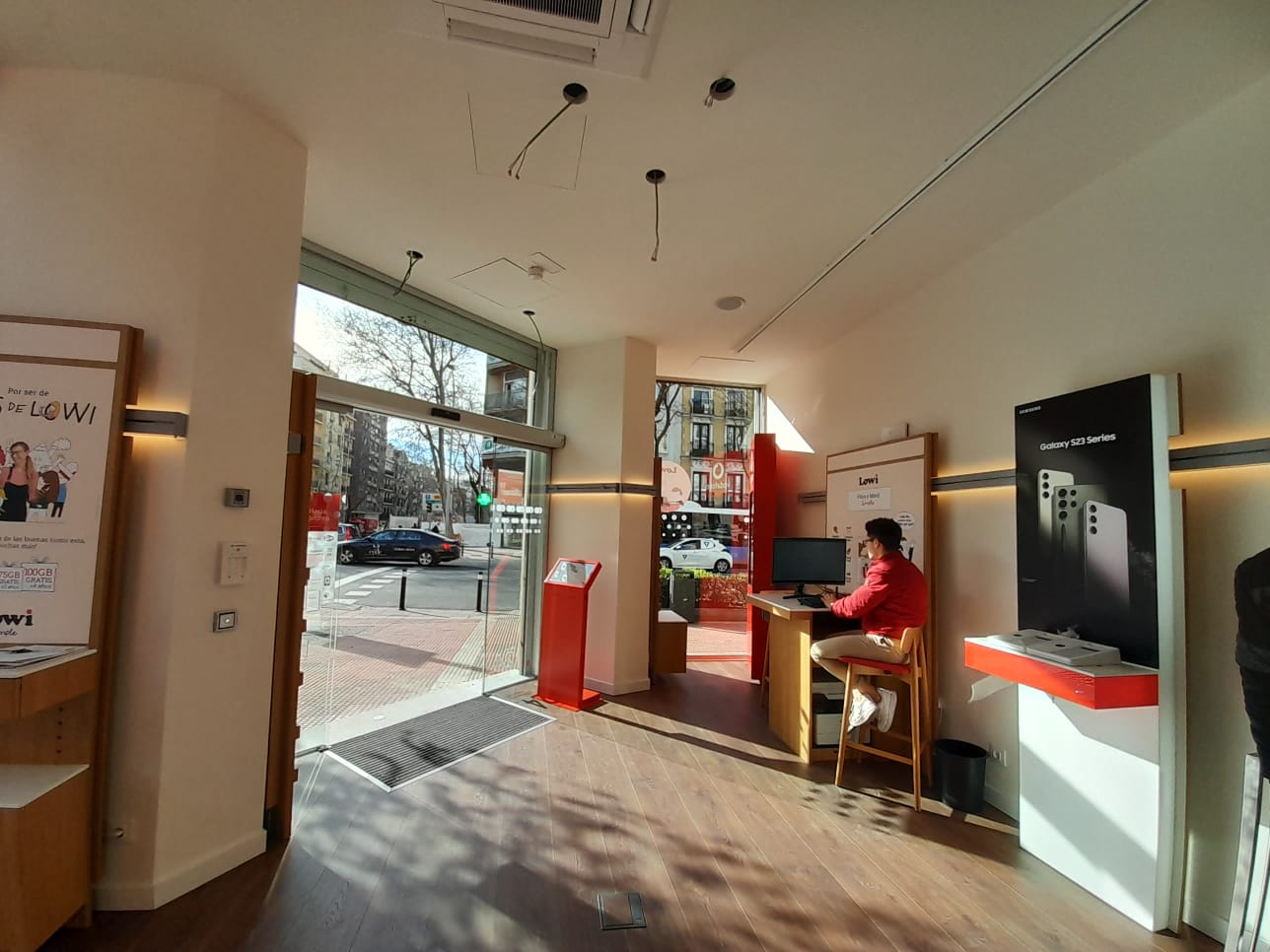 Vodafone Madrid - General Álvarez de Castro foto