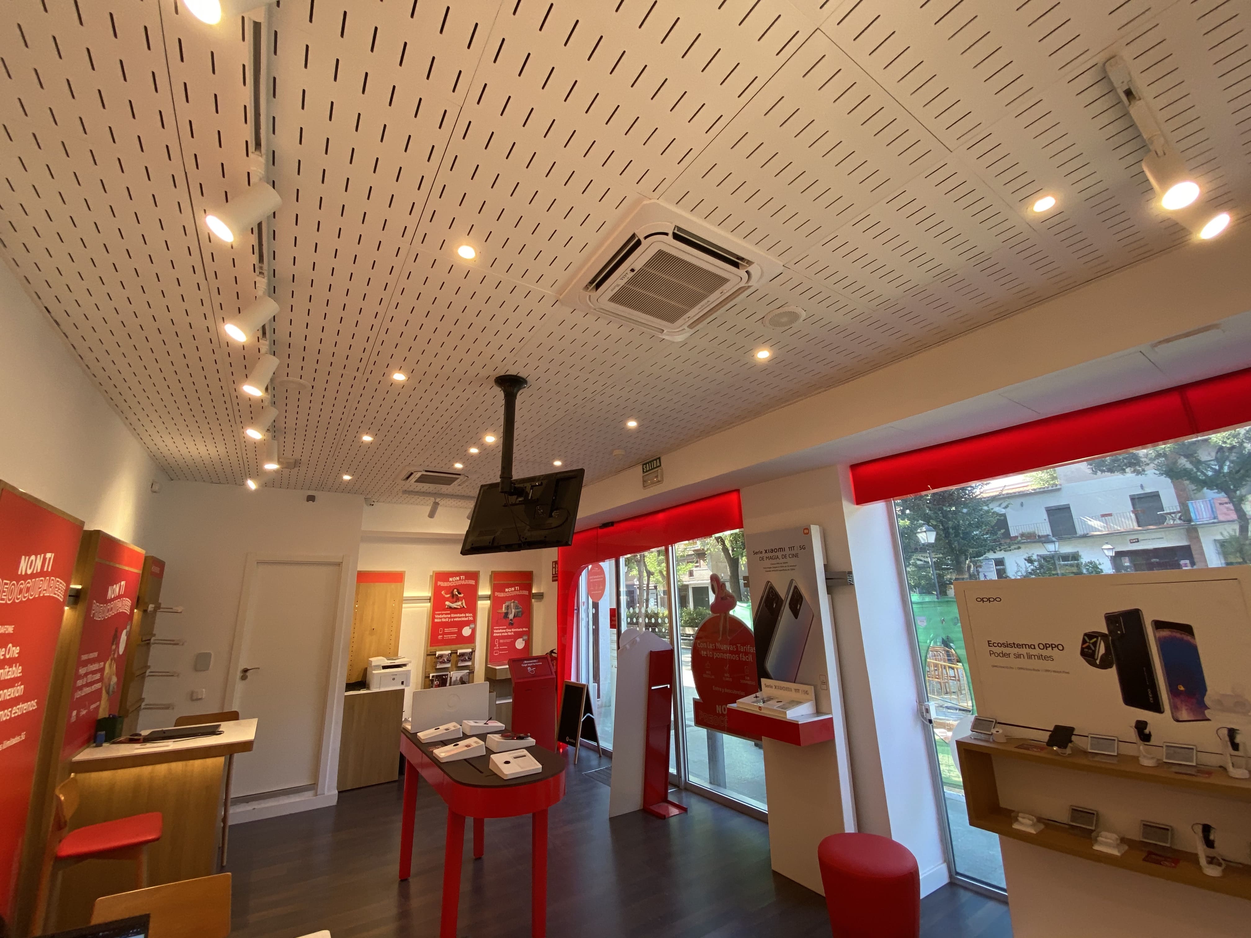 Vodafone Madrid - Paseo Alberto Palacios foto