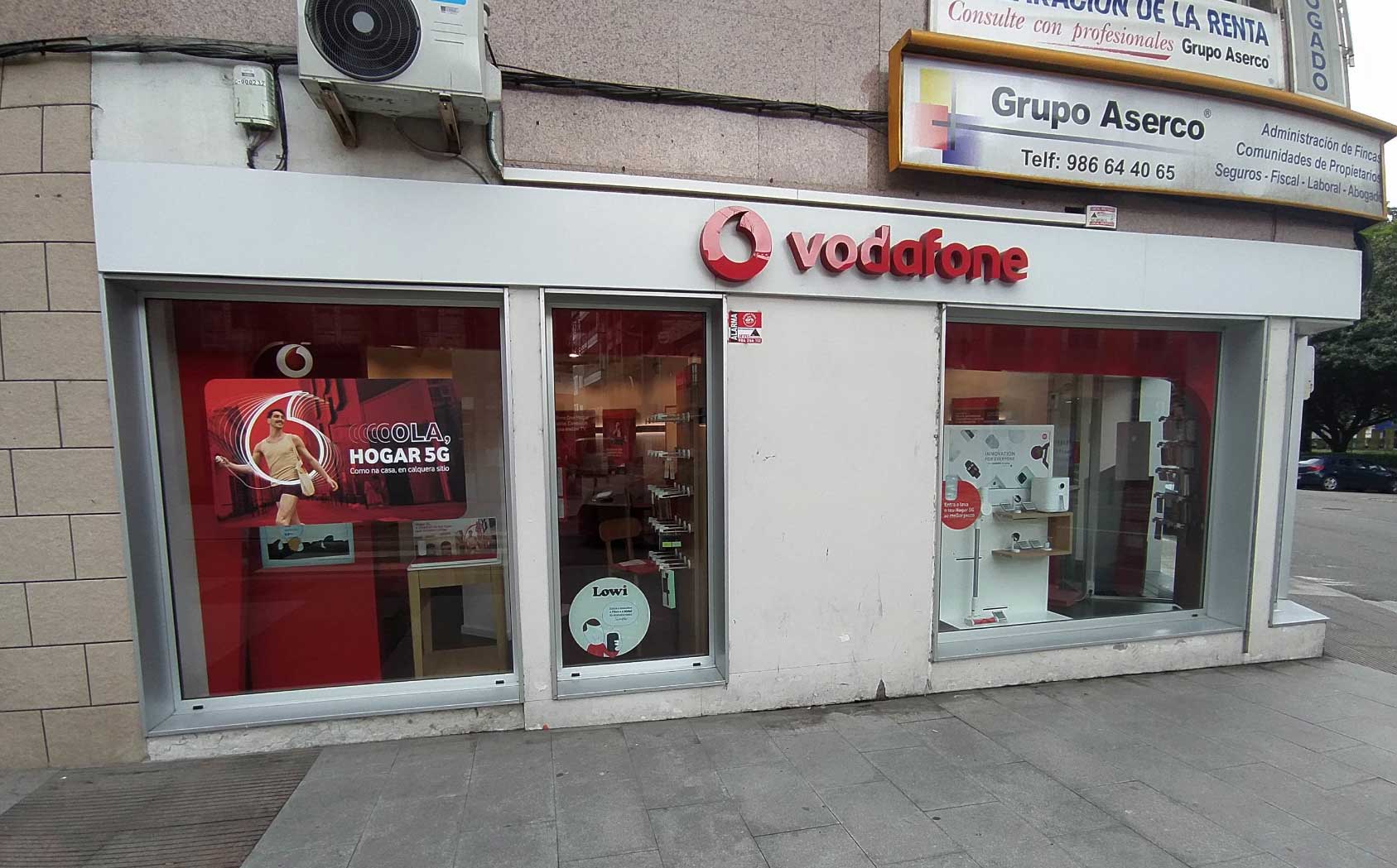 Vodafone Ponteareas- Avda Galicia foto