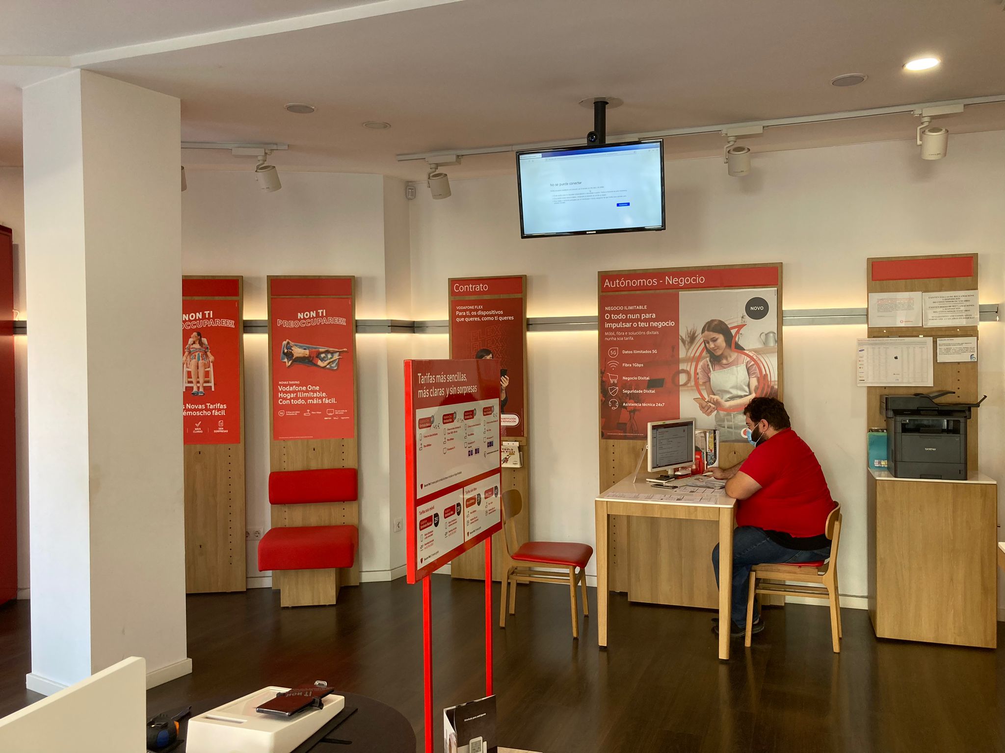 Vodafone Ponteareas- Avda Galicia foto