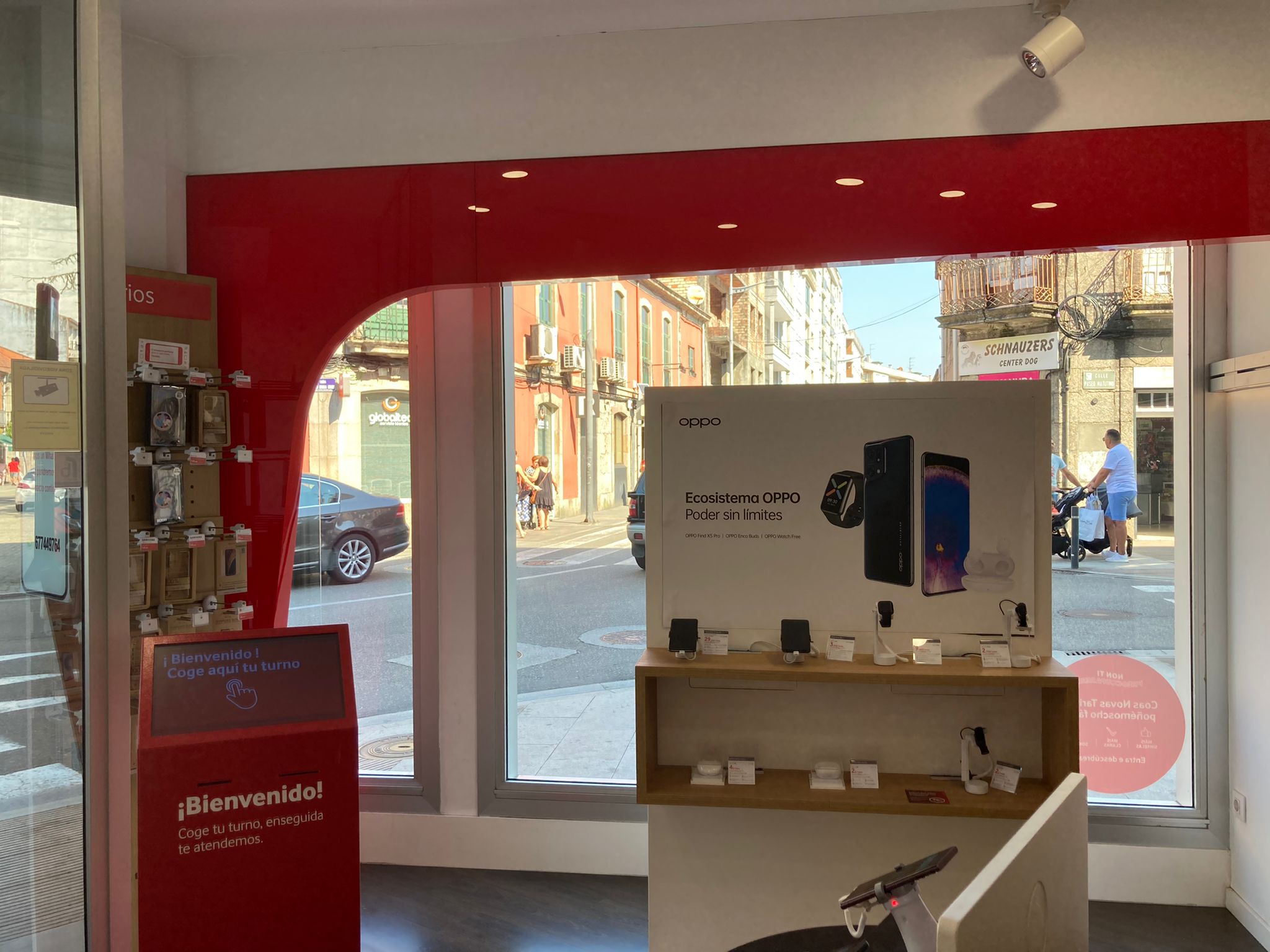 Vodafone Ponteareas- Avda Galicia foto