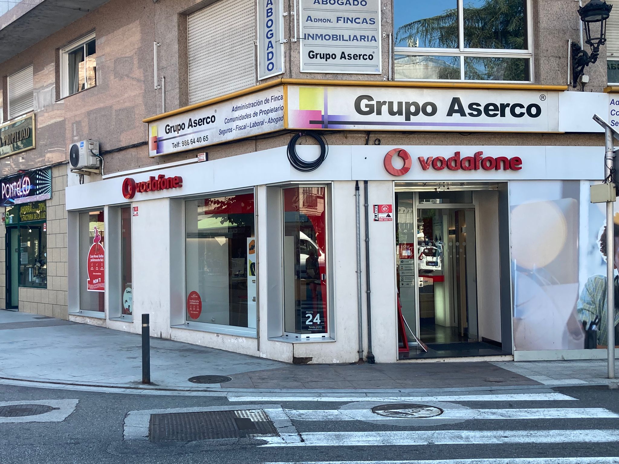 Vodafone Ponteareas- Avda Galicia