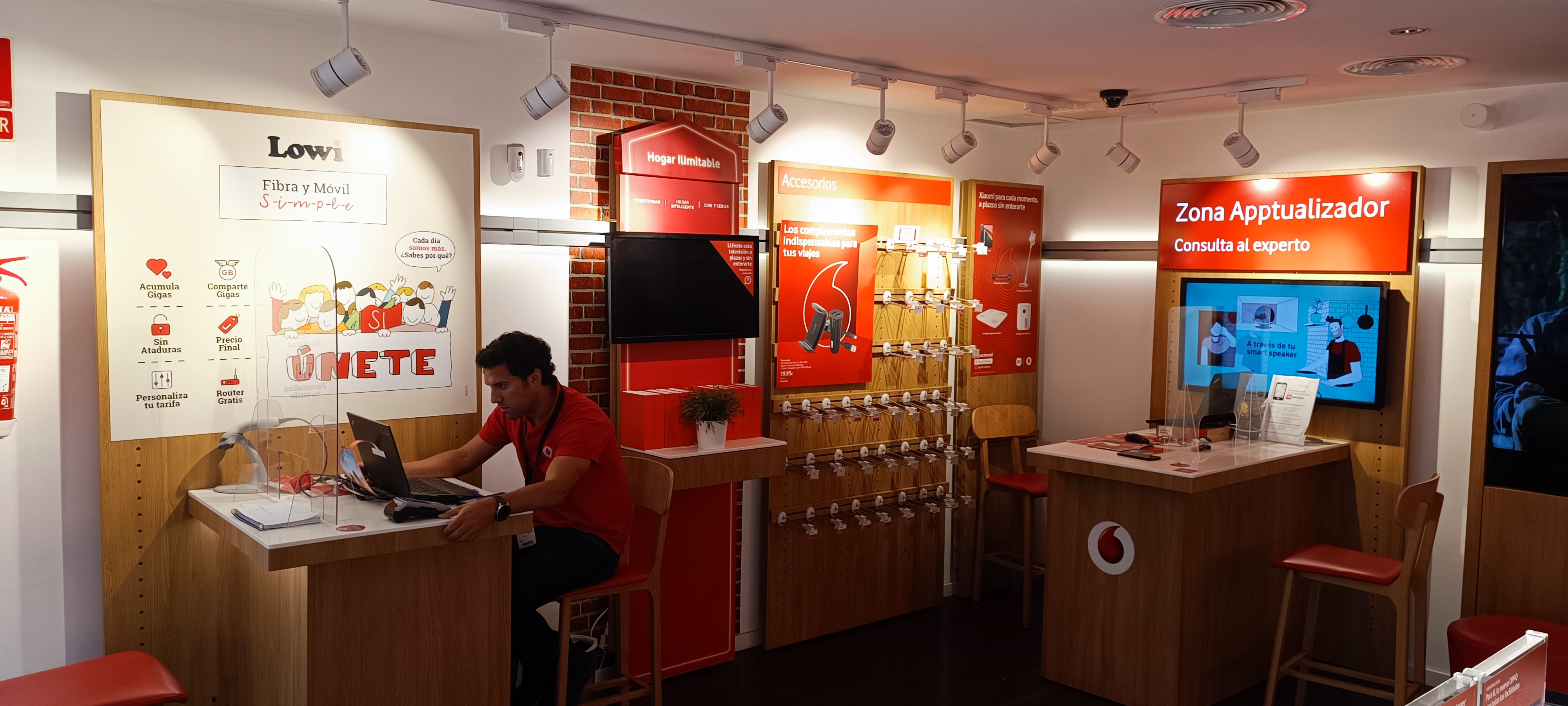 Vodafone Caceres - Virgen de la Montaña foto