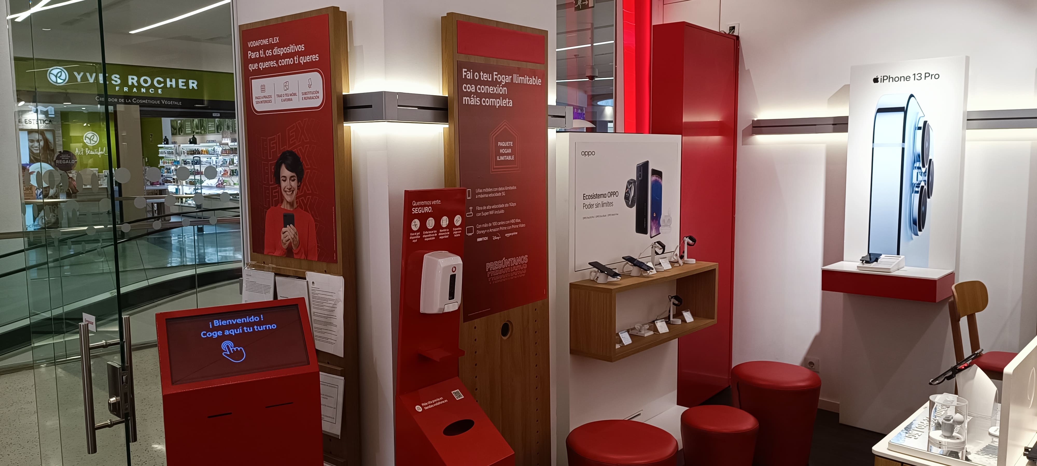 Vodafone Vigo - CC Gran Via foto