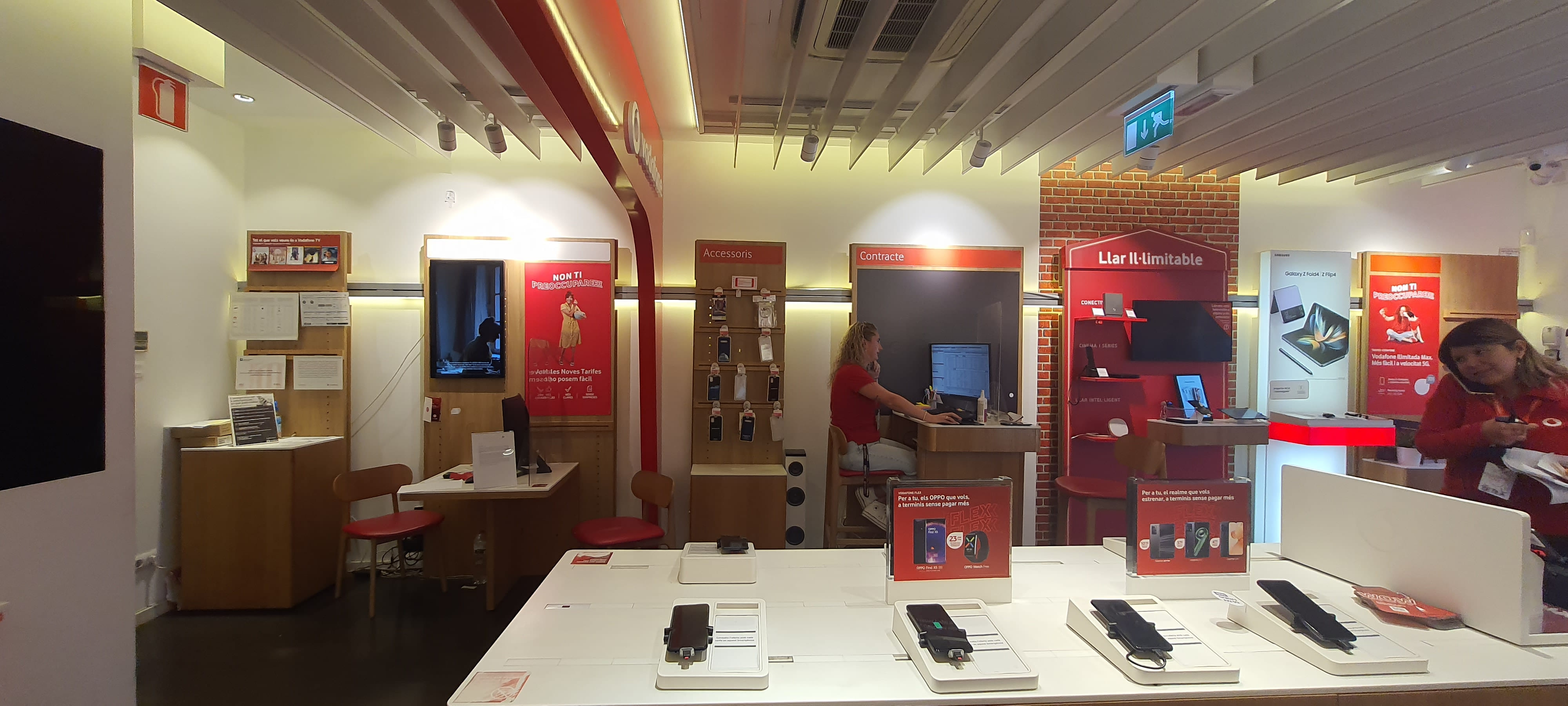 Vodafone Barcelona - Via Julia foto