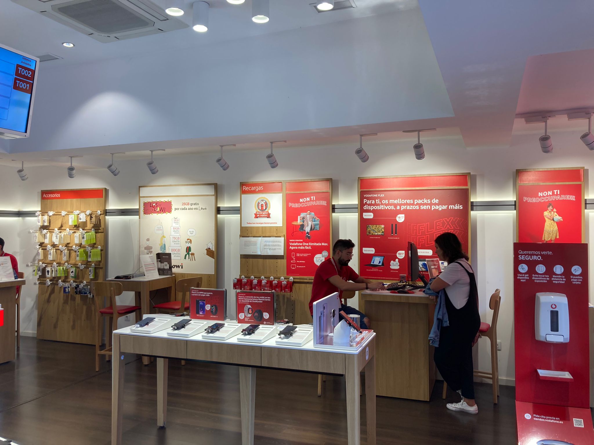 Vodafone Plaza Santo Domingo foto