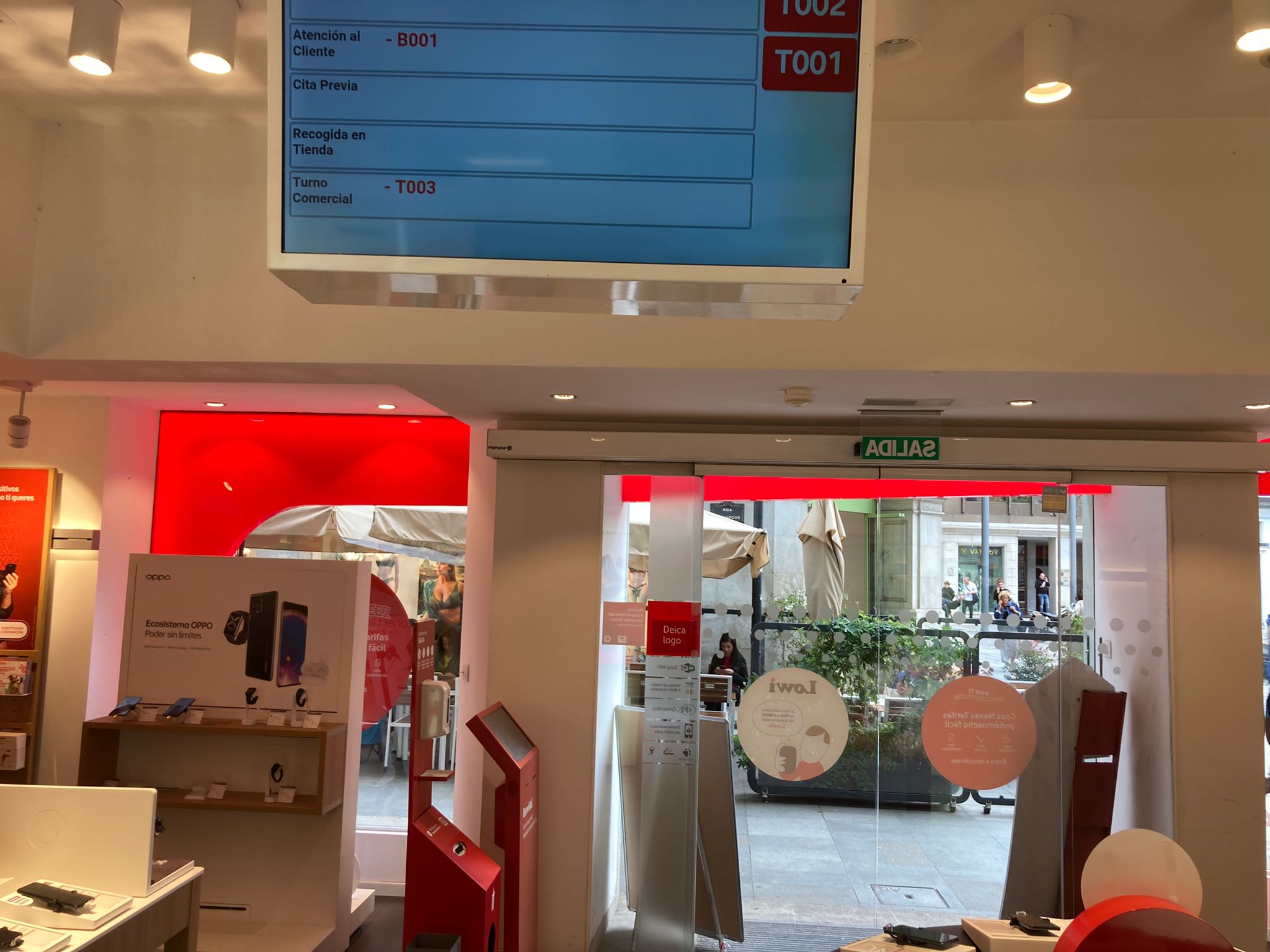 Vodafone Plaza Santo Domingo foto