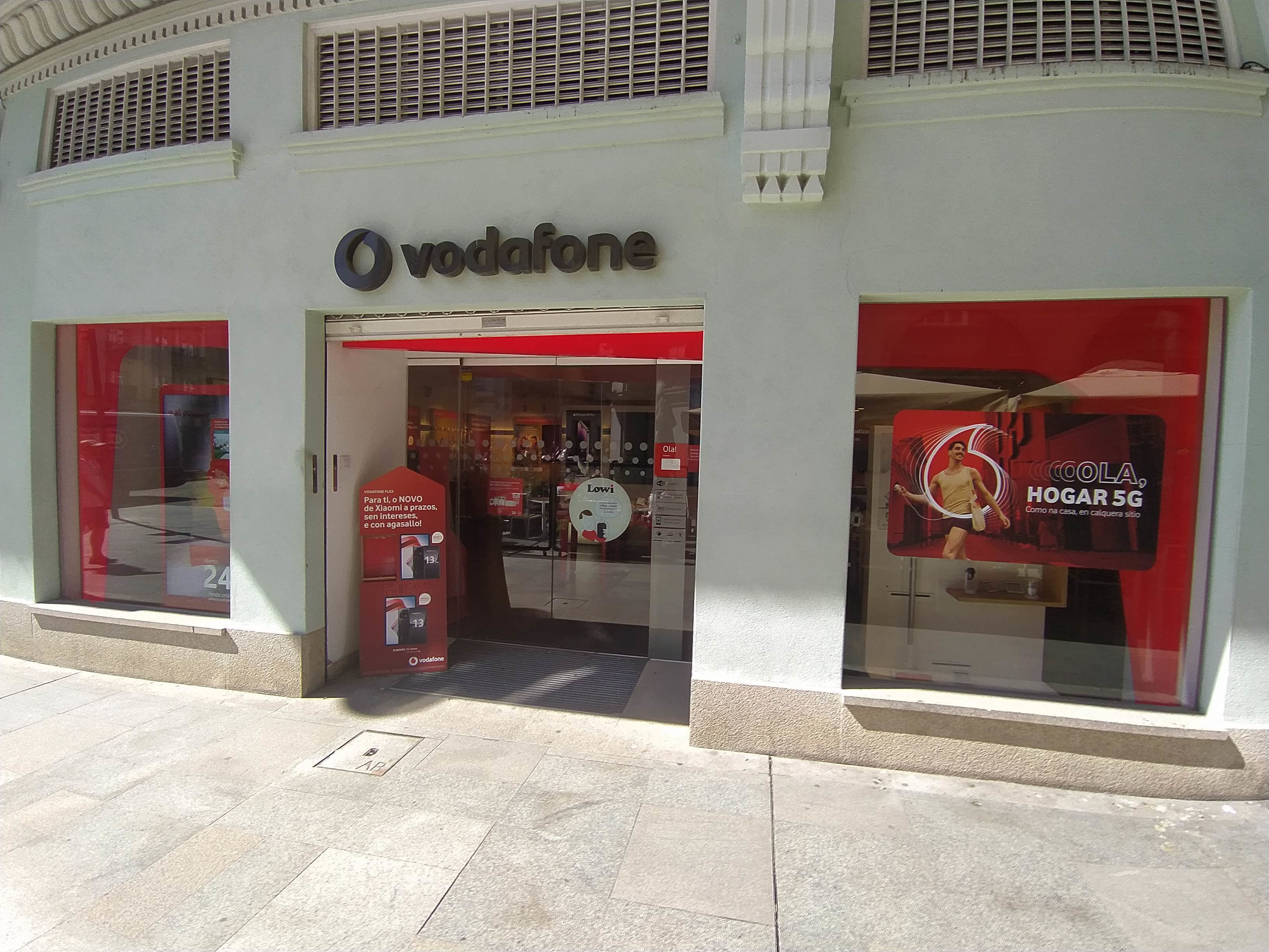 Vodafone Plaza Santo Domingo foto