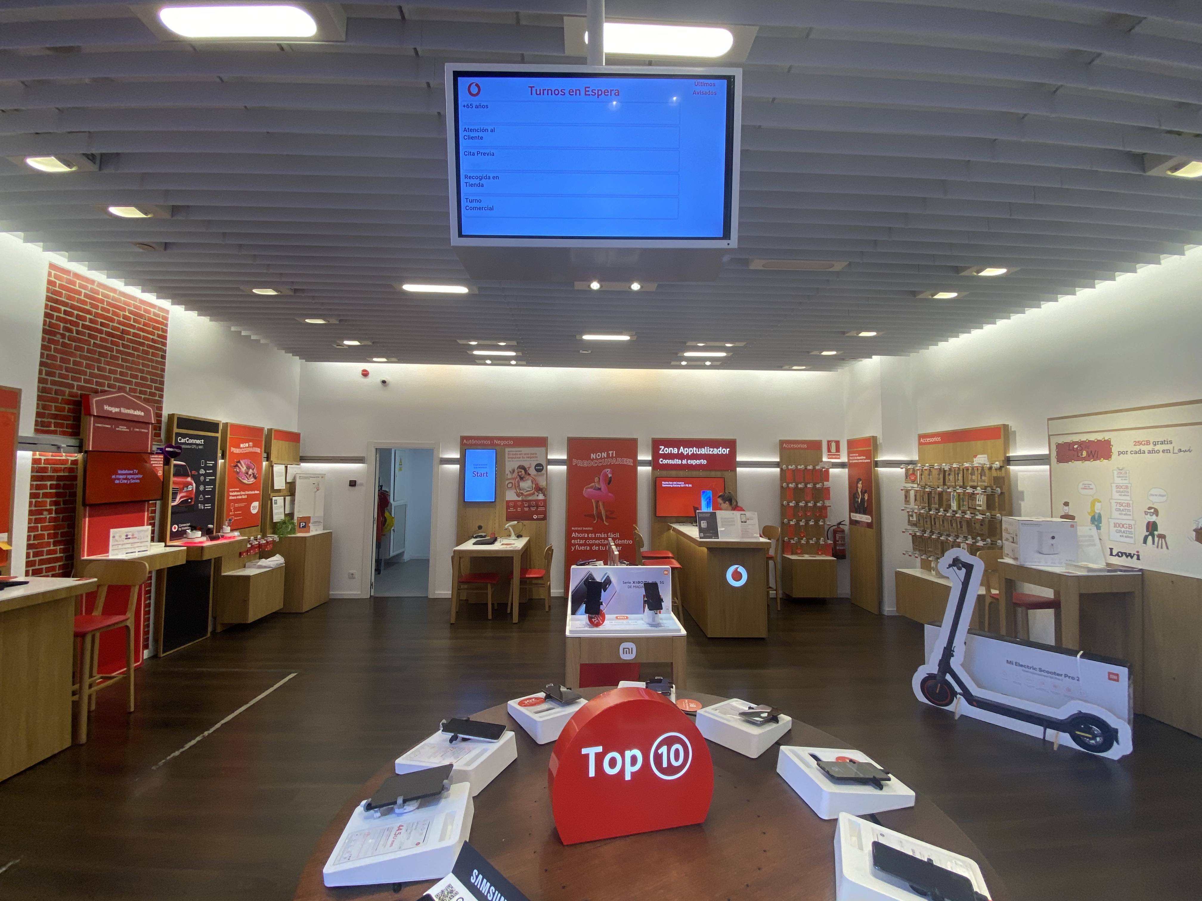 Vodafone Sevilla - CC Torresevilla foto