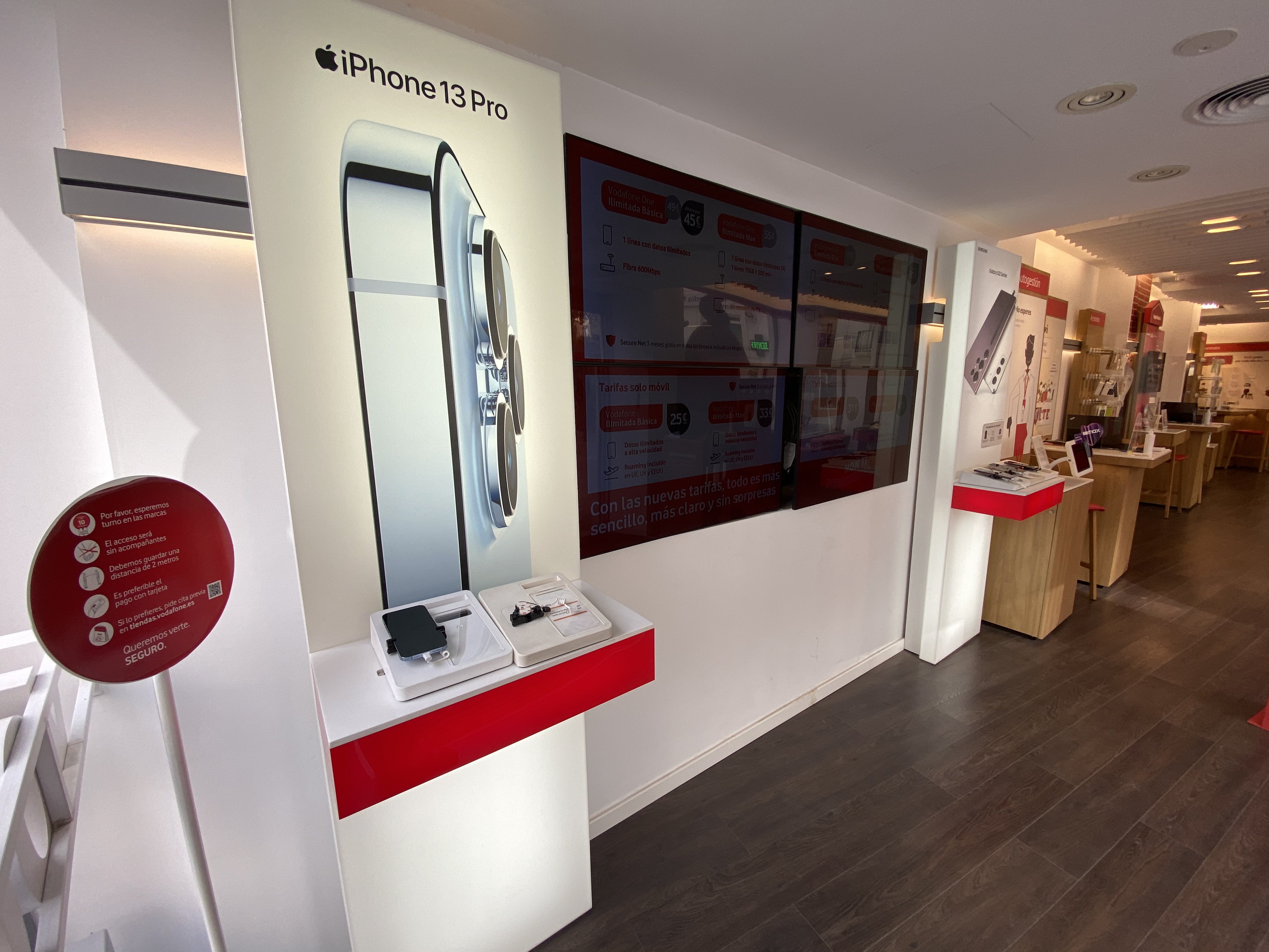 Vodafone Villena foto