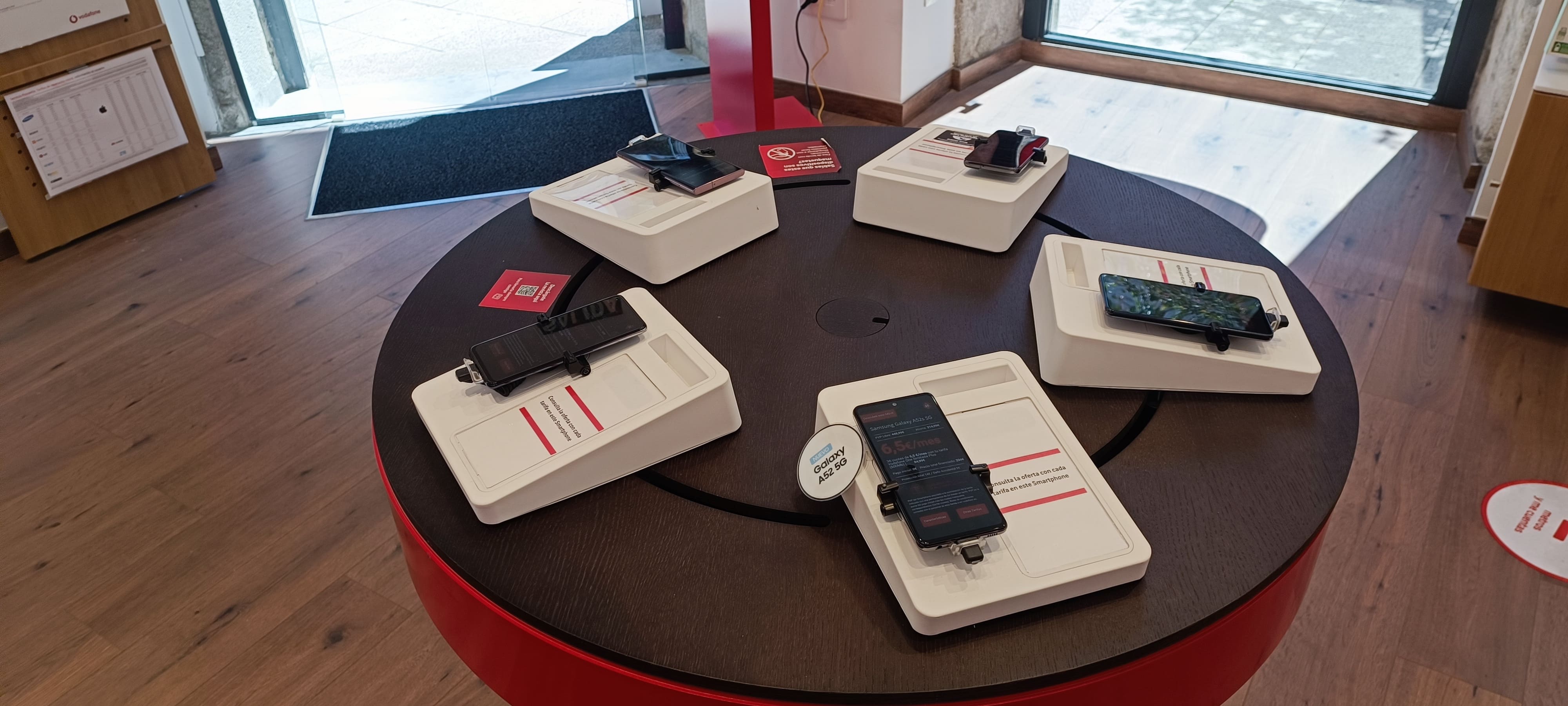 Vodafone Villagarcía de Arosa foto