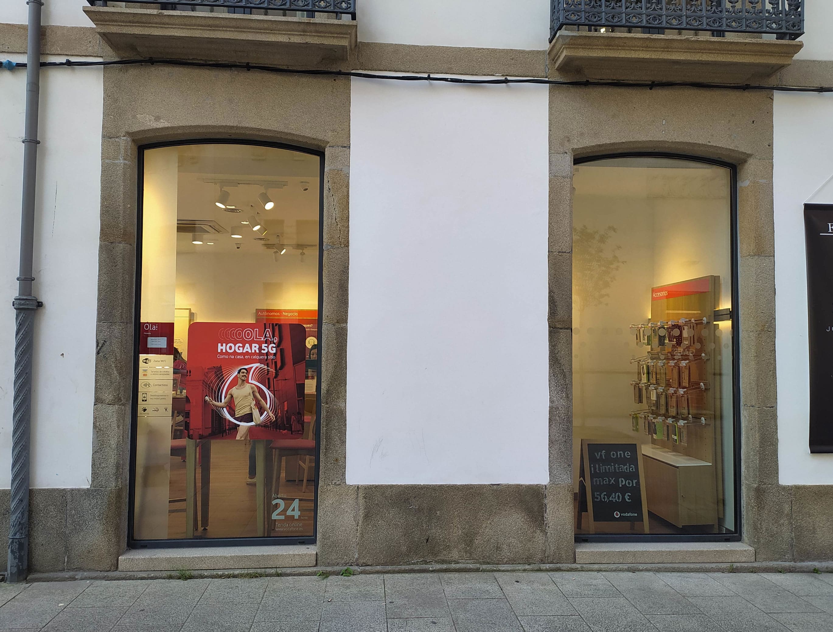 Vodafone Villagarcía de Arosa foto
