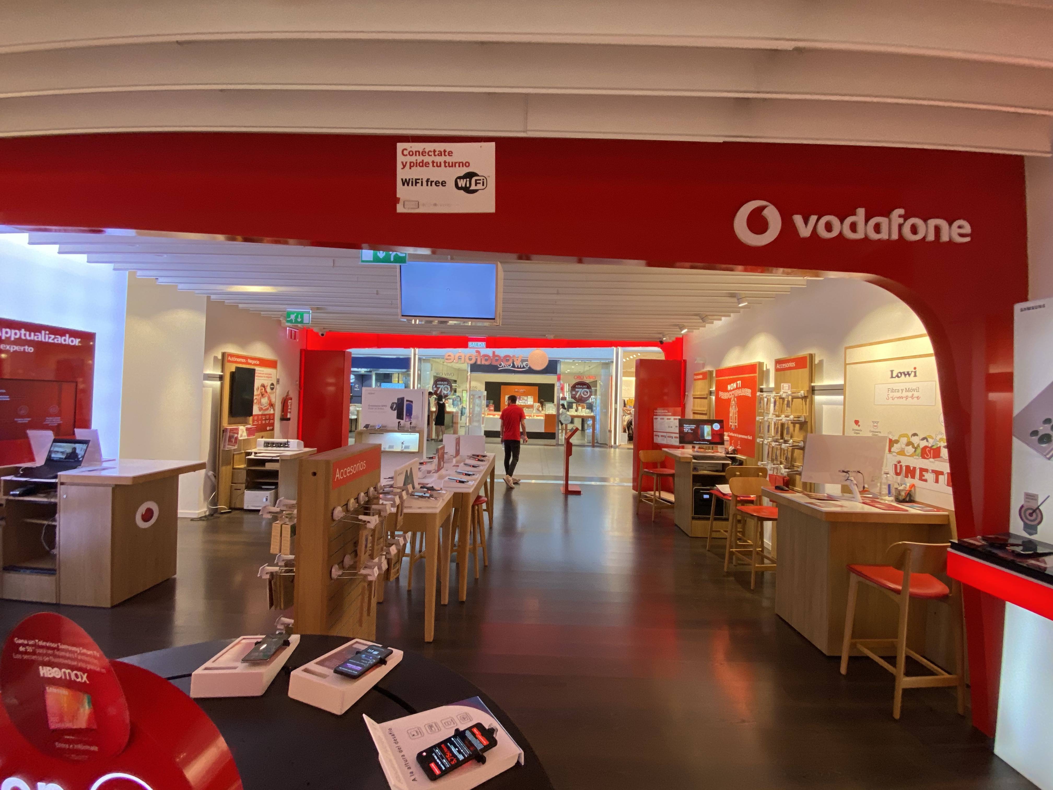 Vodafone Valencia - CC El Saler foto