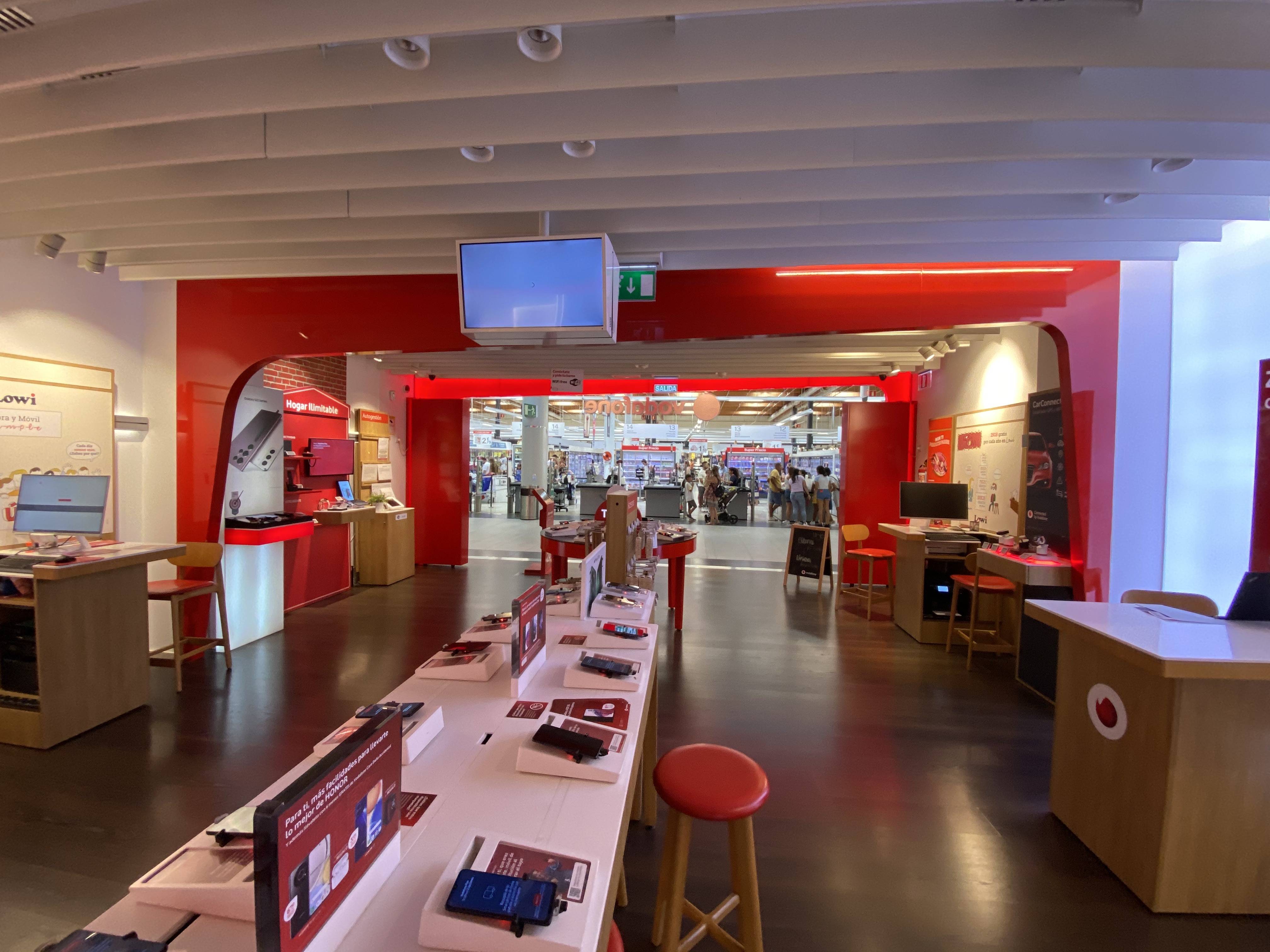 Vodafone Valencia - CC El Saler foto